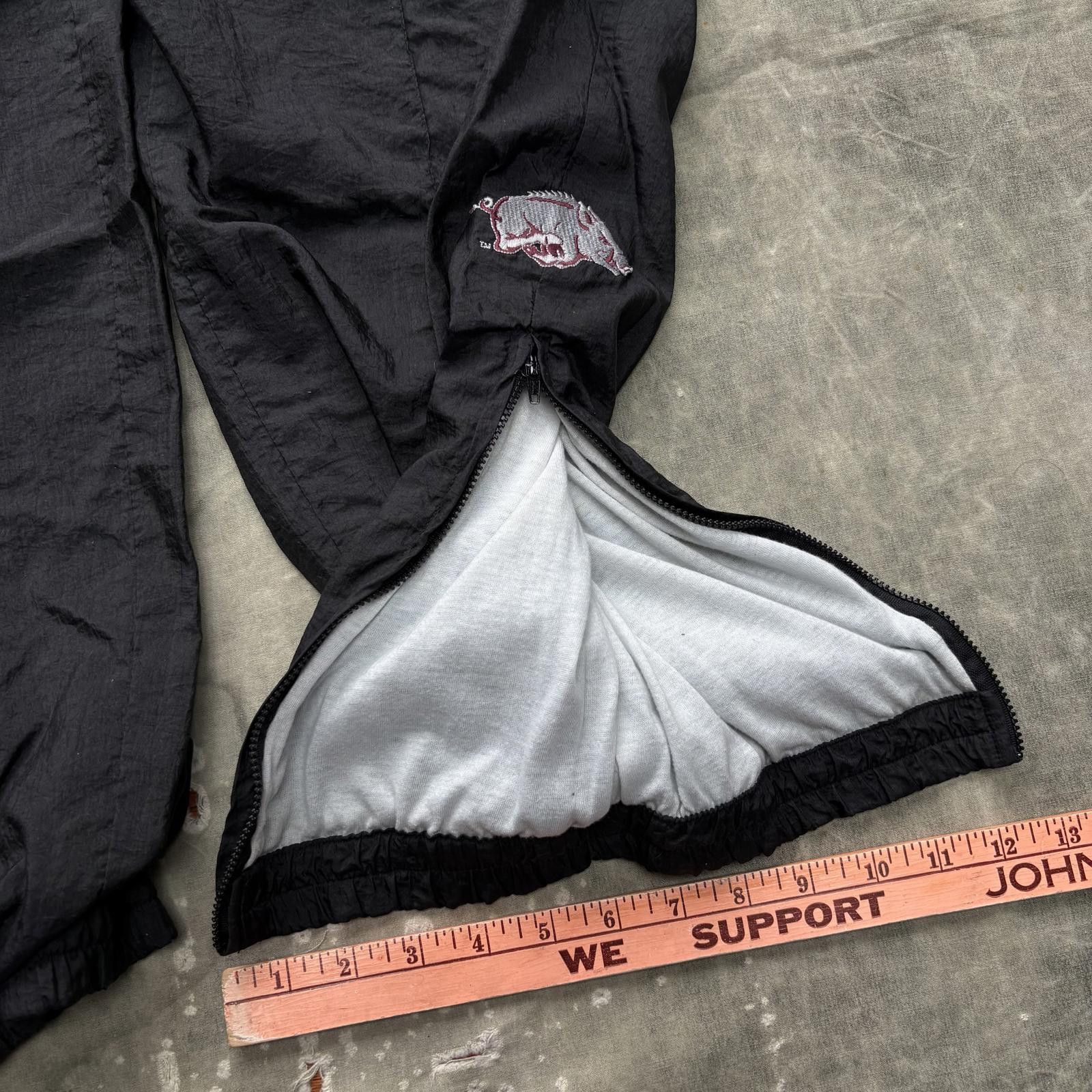 Vintage Vintage 90s Arkansas Razorbacks Baggy Sportswear Track Pants Size US 34 / EU 50 - 2 Thumbnail