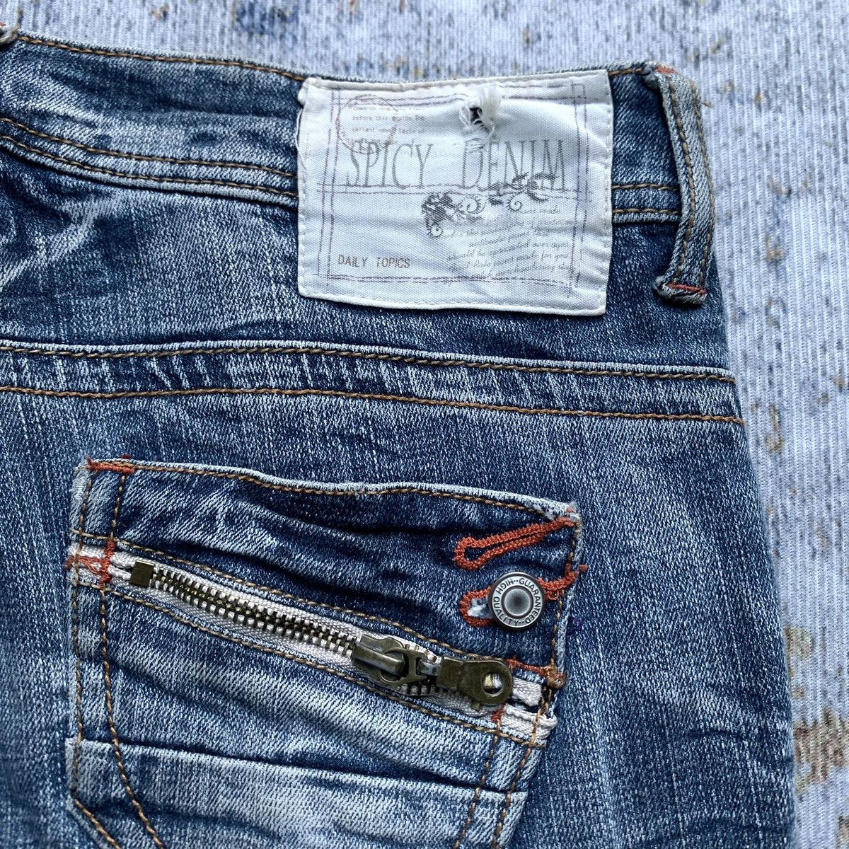 Japanese Brand × Vintage Y2K Rare Japanese Brand Theoria Distressed Flared Jeans Size 30" / US 8 / IT 44 - 8 Thumbnail