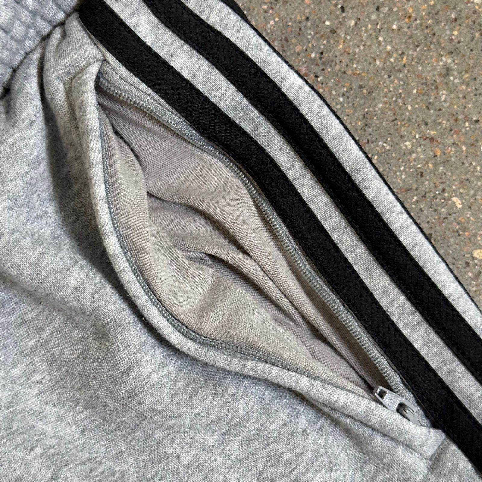 Adidas Adidas Originals ZX Joggers Trefoil Logo Stripes Mens Medium Size US 32 / EU 48 - 4 Thumbnail