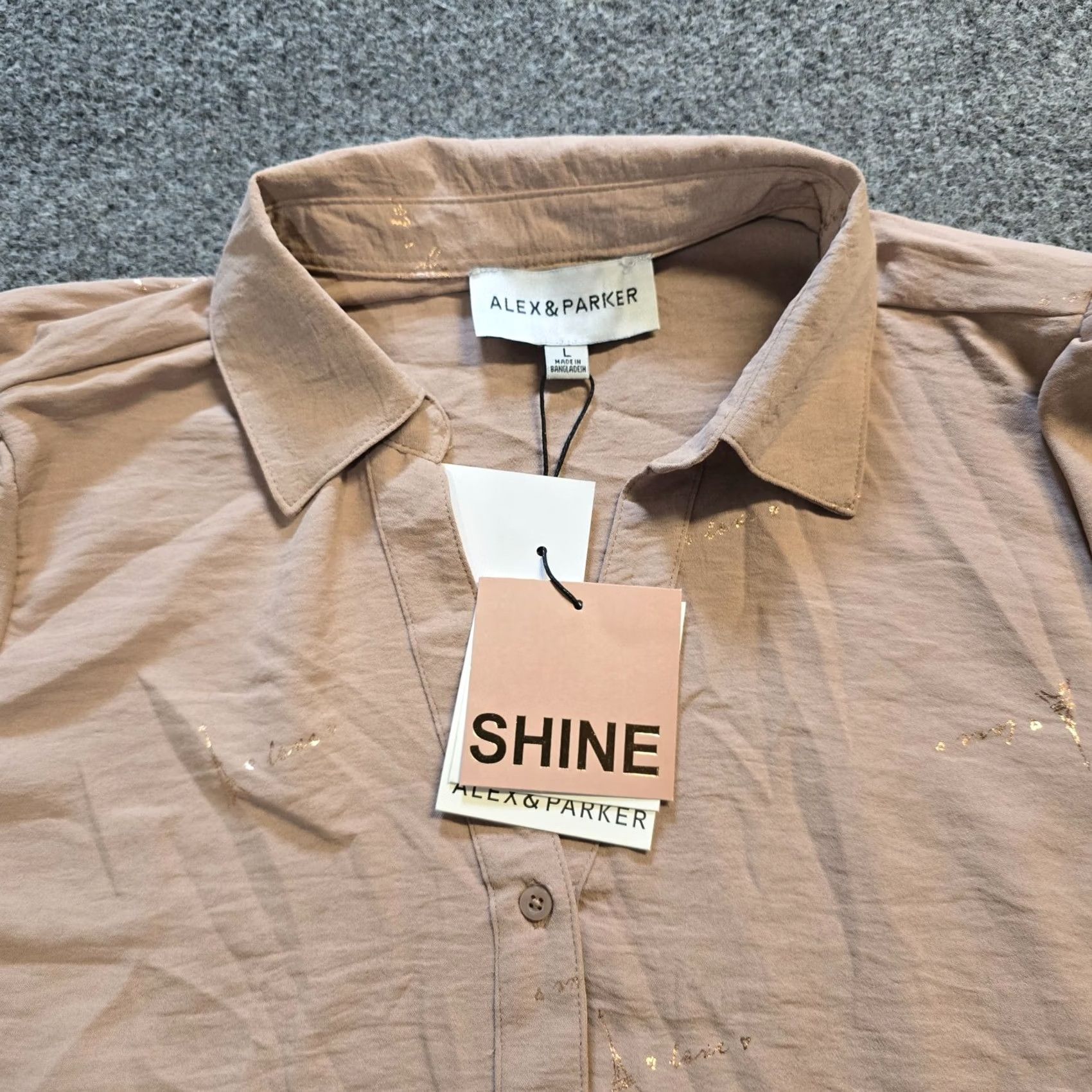 Parker Alex Parker Top Womens Size L Beige Gold Paris Eiffel Tower Button Casual Blouse Size L / US 10 / IT 46 - 2 Thumbnail