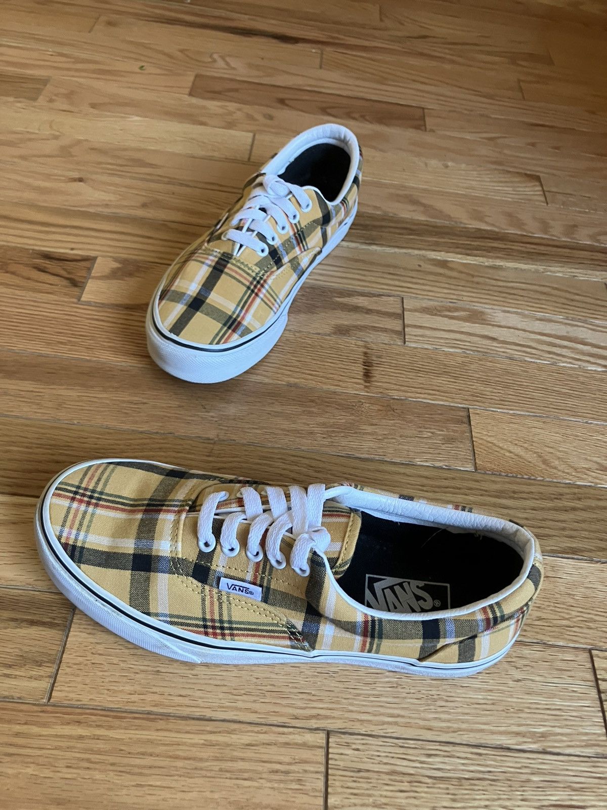 Vans Vans Off the Wall Mens/Women’s Era Plaid sz 7.5M 9 W Size US 7.5 / EU 40-41 - 3 Thumbnail
