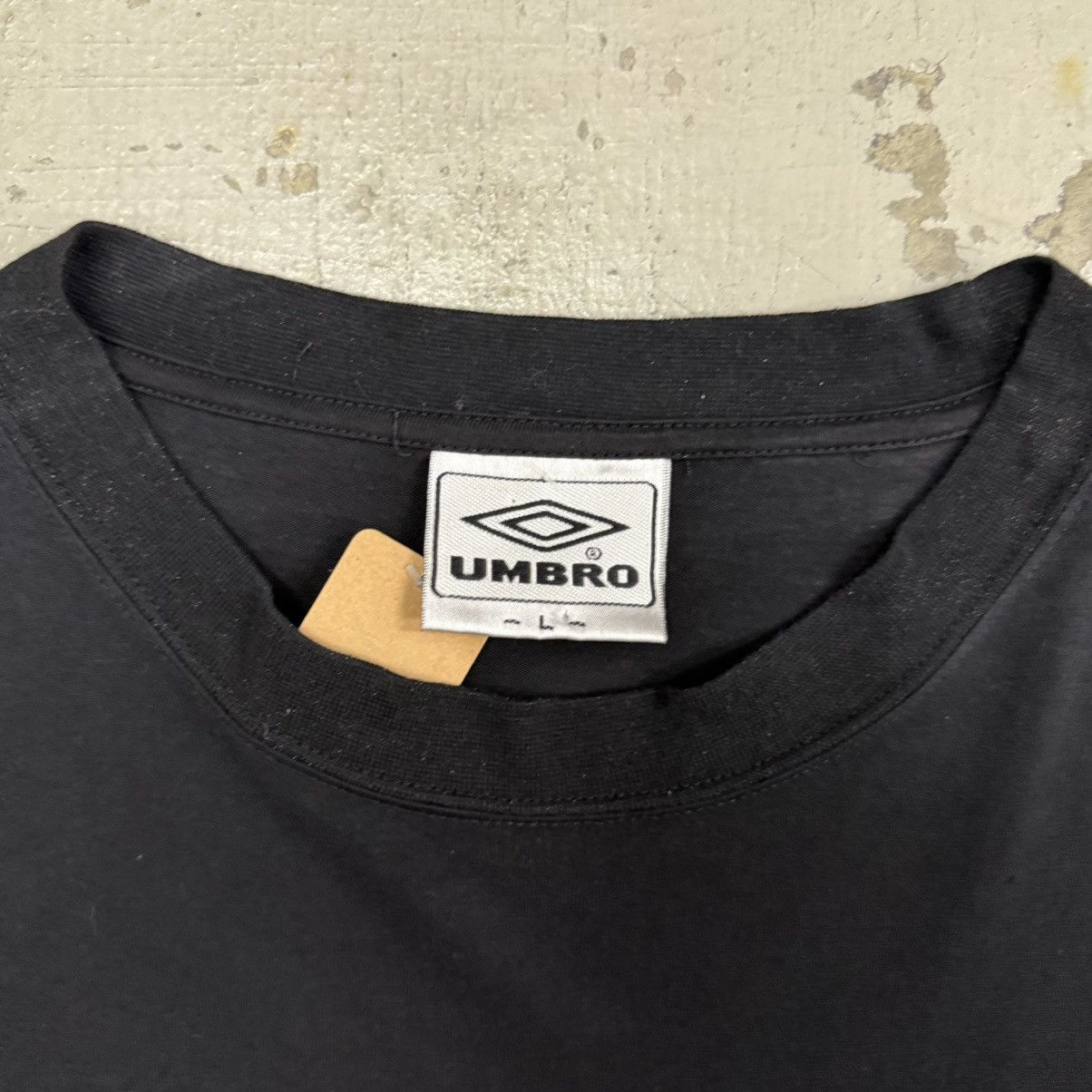 Umbro Vintage Balenciaga Style Umbro Tee Size US L / EU 52-54 / 3 - 4 Thumbnail