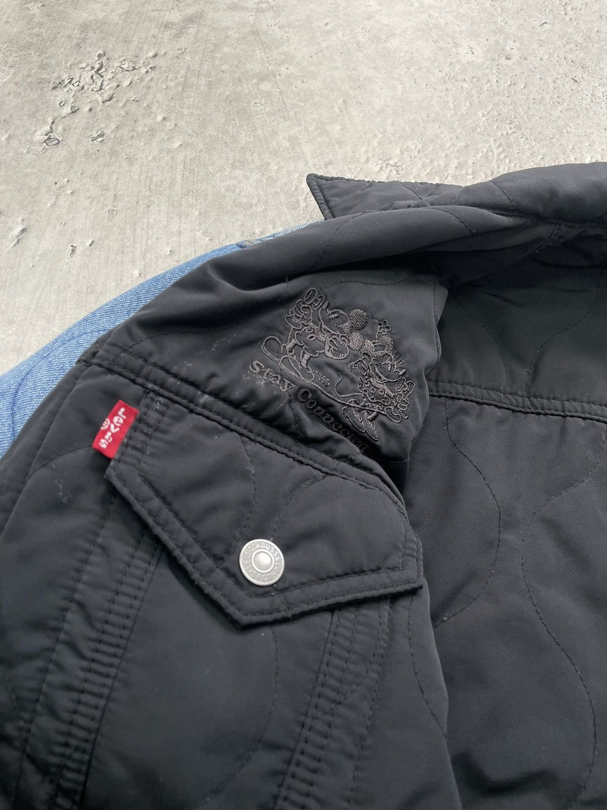 Levi's Rare Levis reversible Mickey mouse denim jacket Size US M / EU 48-50 / 2 - 7 Thumbnail
