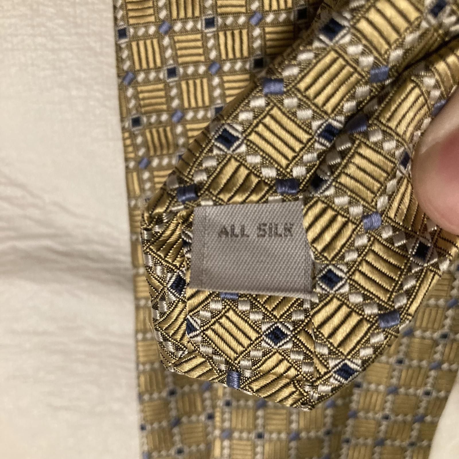 Burma Bibas NWOT Burmas Bibas Tie 57/4 Size ONE SIZE - 4 Thumbnail