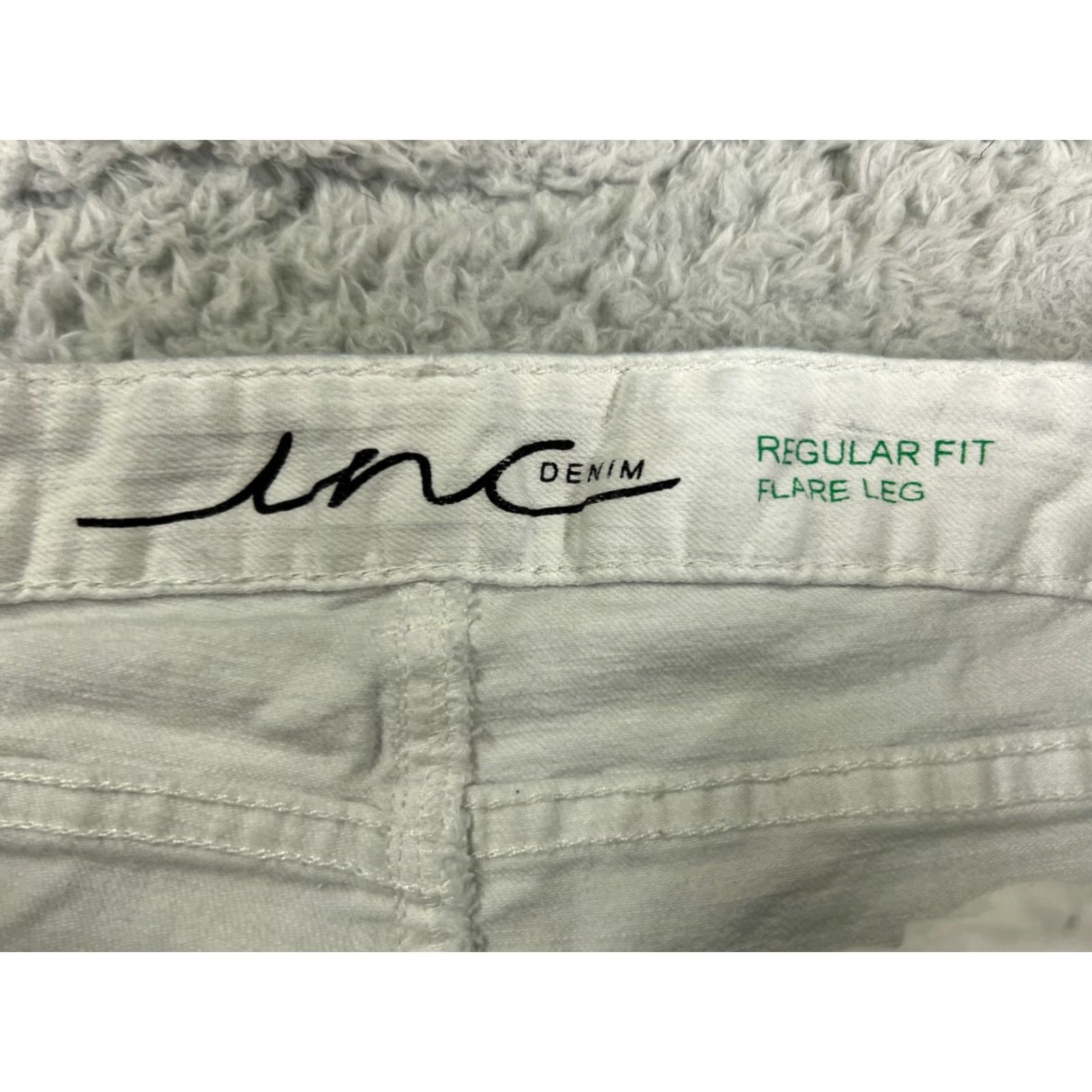 Vintage INC International Concepts Jeans Women 4 White Denim Flared Regular 27x32 Pants, 5-Pocket, Zip, Distressed, Stretch, Medium Wash, Cotton, Vintage: No Size 27" / US 4 / IT 40 - 6 Thumbnail
