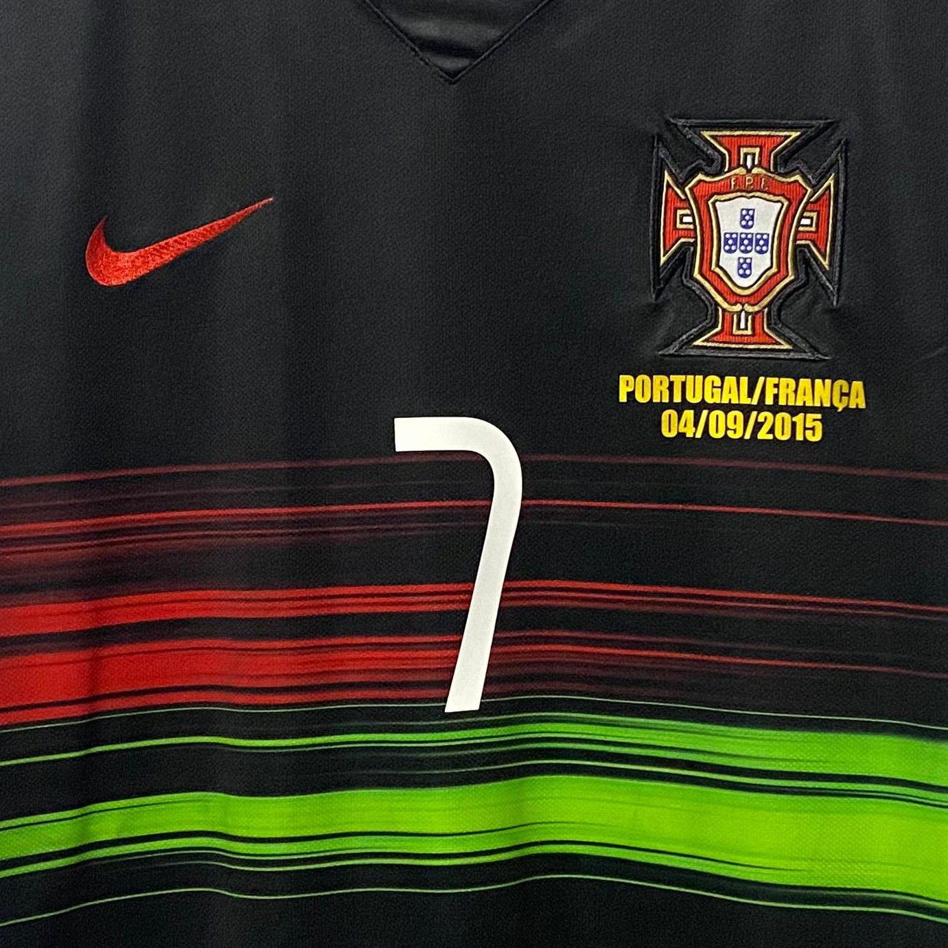 Nike Portugal 2015-2016 Away Jersey Cristiano Ronaldo Size US M / EU 48-50 / 2 - 3 Thumbnail