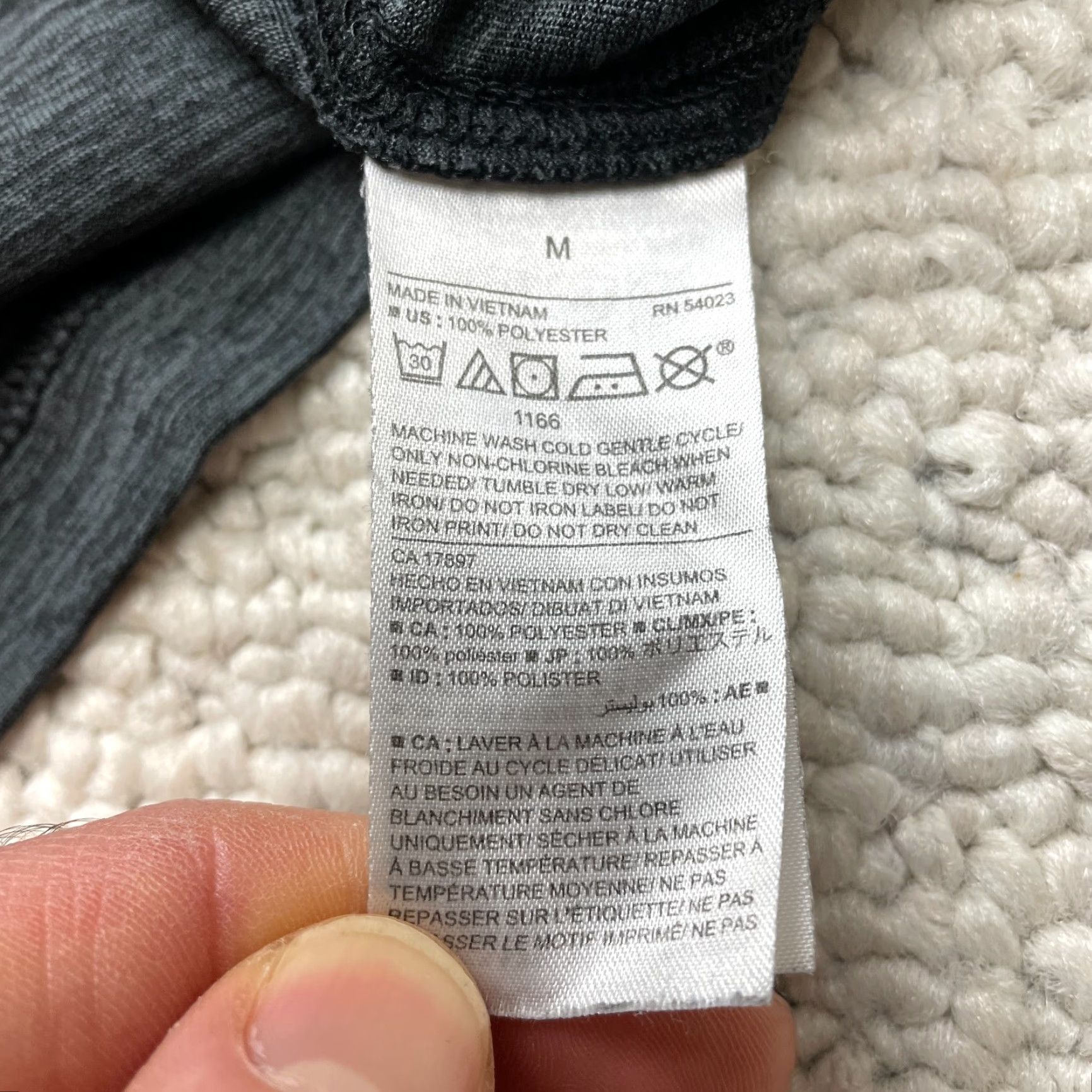 Old Navy Old Navy Shirt Mens L Gray Logo Sports Active T-Shirt Short Sleeve Regular Fit - Microfiber Climalite Workout Gym VINTAGE: No Size US L / EU 52-54 / 3 - 7 Thumbnail