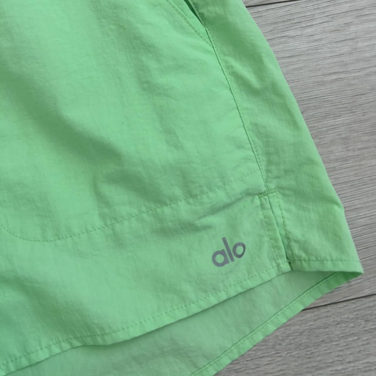 Alo Alo Yoga Alumni Short Ultramint Size 26" / US 2 / IT 38 - 4 Thumbnail