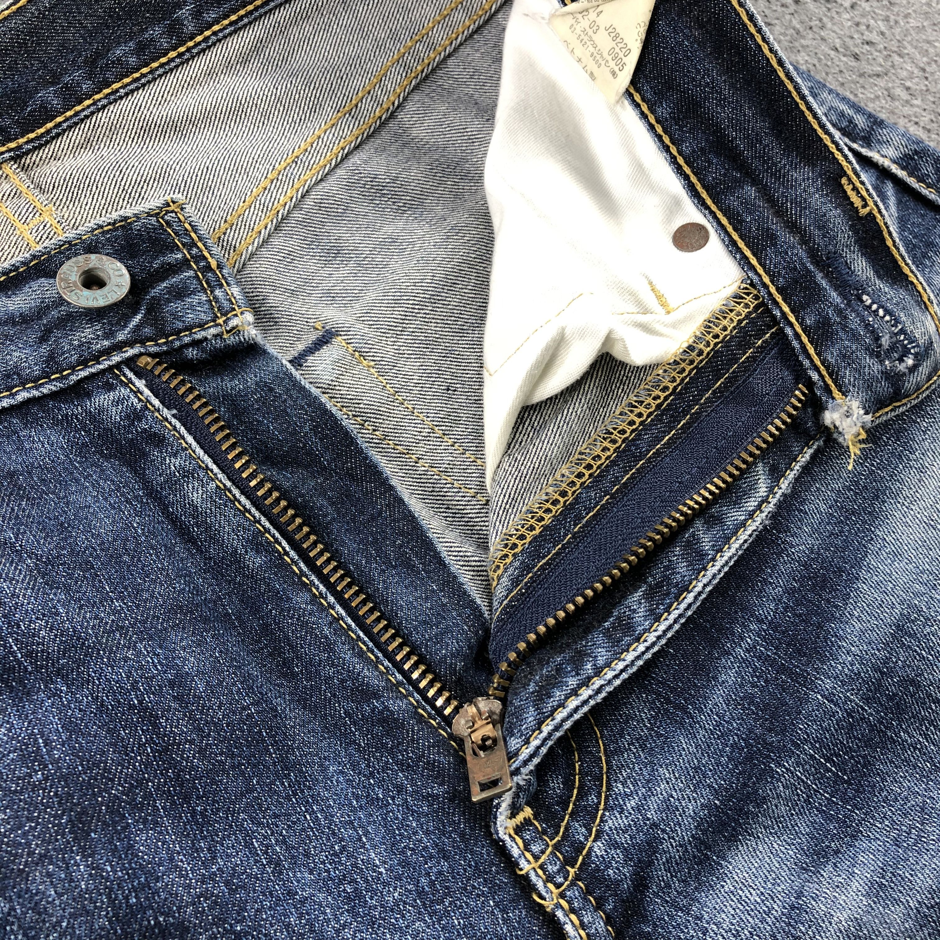 Levi's × Vintage Vintage 90s Blue Wash Levis 502 Jeans-JM1451 Size US 30 / EU 46 - 8 Thumbnail