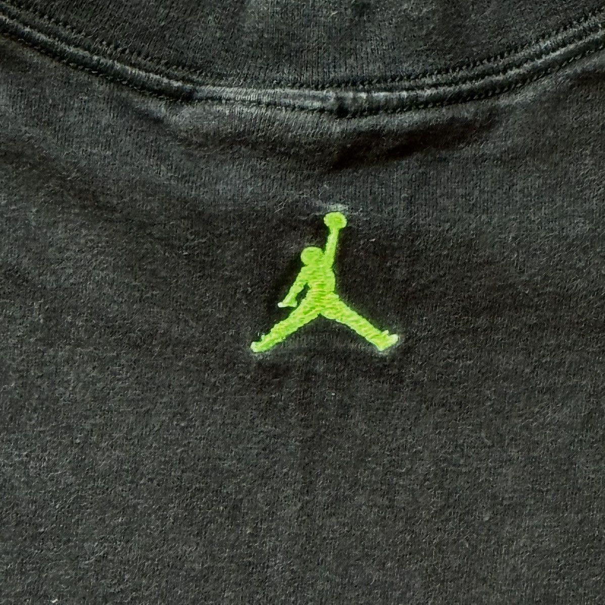 Jordan Brand Amazing Y2K Jordan Tee *Rare* Size US L / EU 52-54 / 3 - 6 Thumbnail