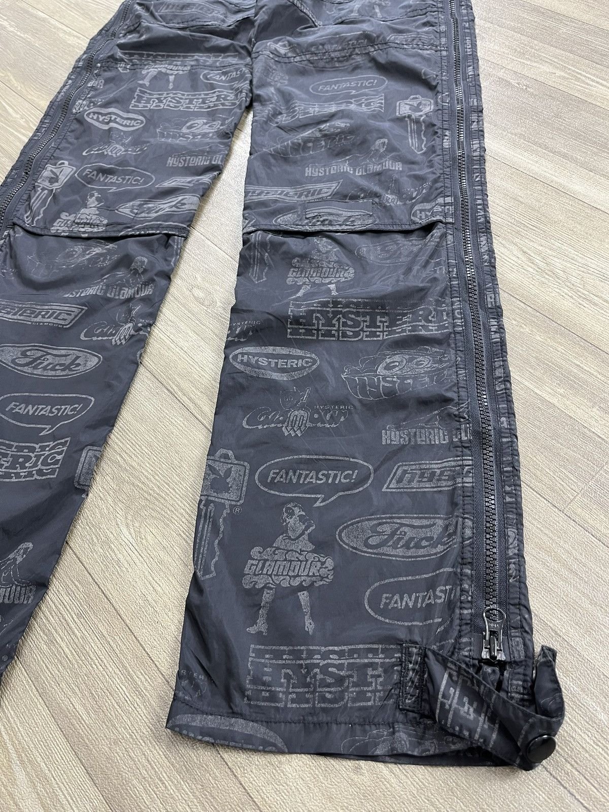 Hysteric Glamour 🇯🇵Vintage Hysteric Glamour AOP Multizipper Parachute Pants Size US 27 - 6 Thumbnail