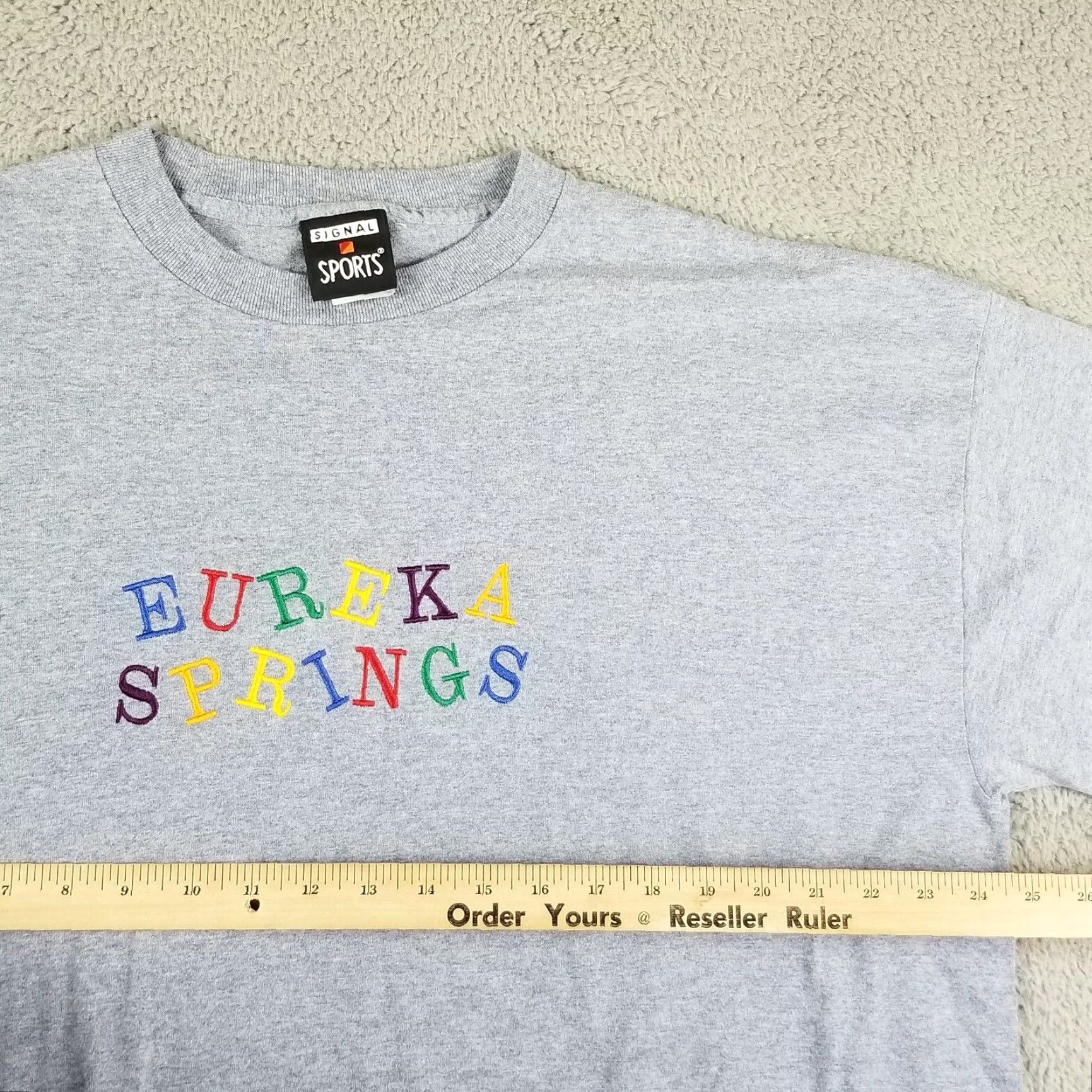 Vintage Vintage Signal Sports 90s T-Shirt Men XXL Gray Embroidered Short Sleeve Crew Neck Spring Summer Arkansas Size US XXL / EU 58 / 5 - 7 Thumbnail