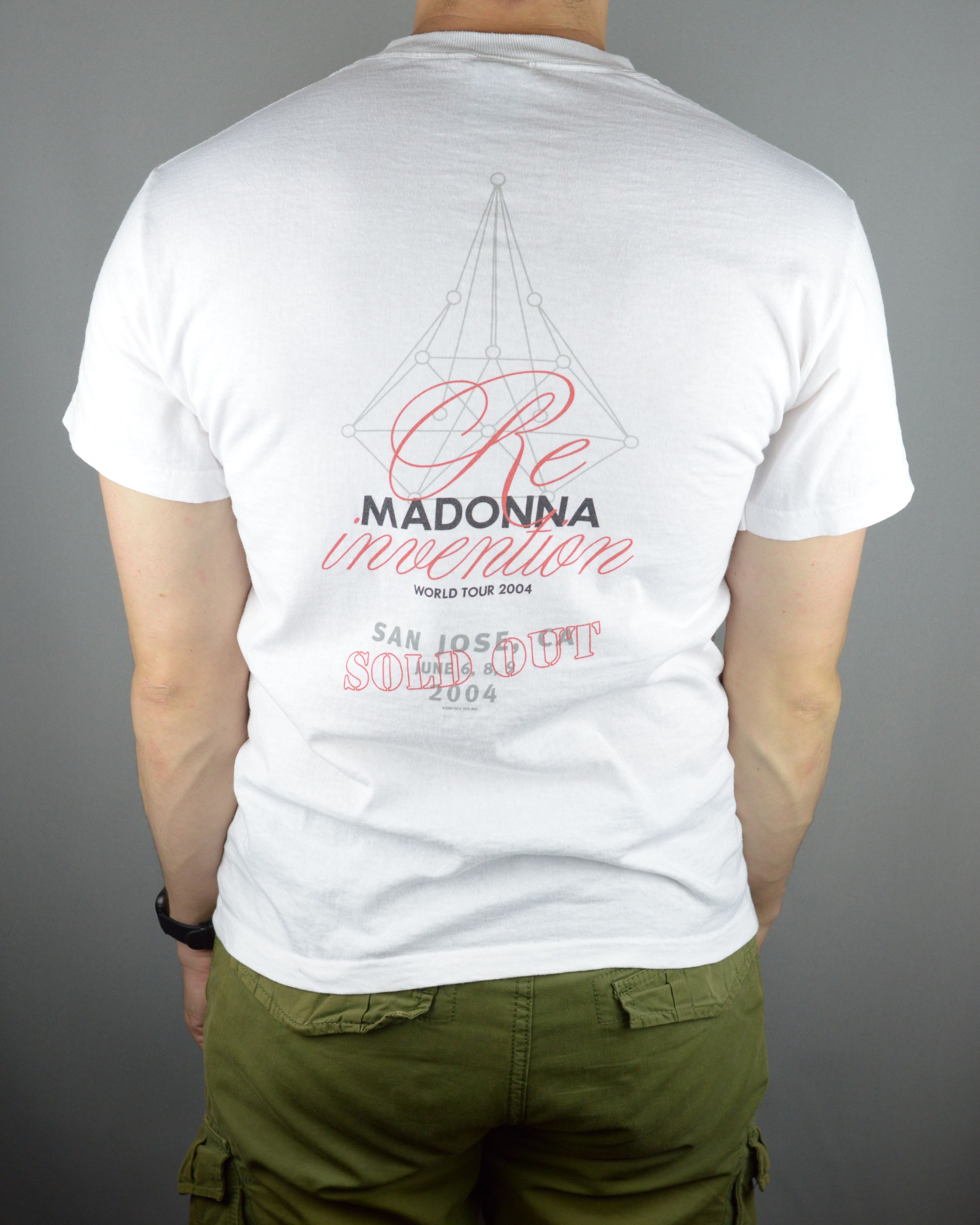 Vintage Vintage Madonna Re Envention World Tour 2004 t shirt Size US M / EU 48-50 / 2 - 2 Thumbnail