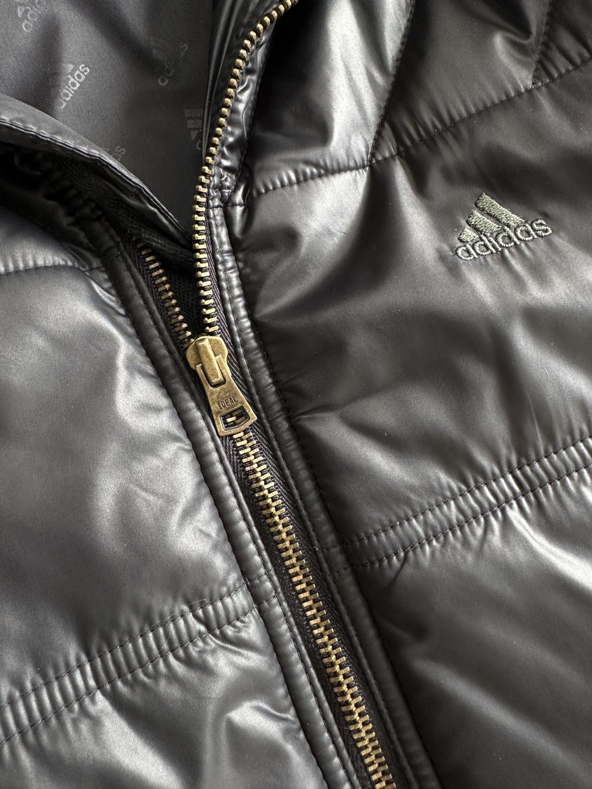 Adidas Vintage ADIDAS Y2K Puffer Bomber Jacket Black 3 Stripes Size M / US 6-8 / IT 42-44 - 10 Thumbnail