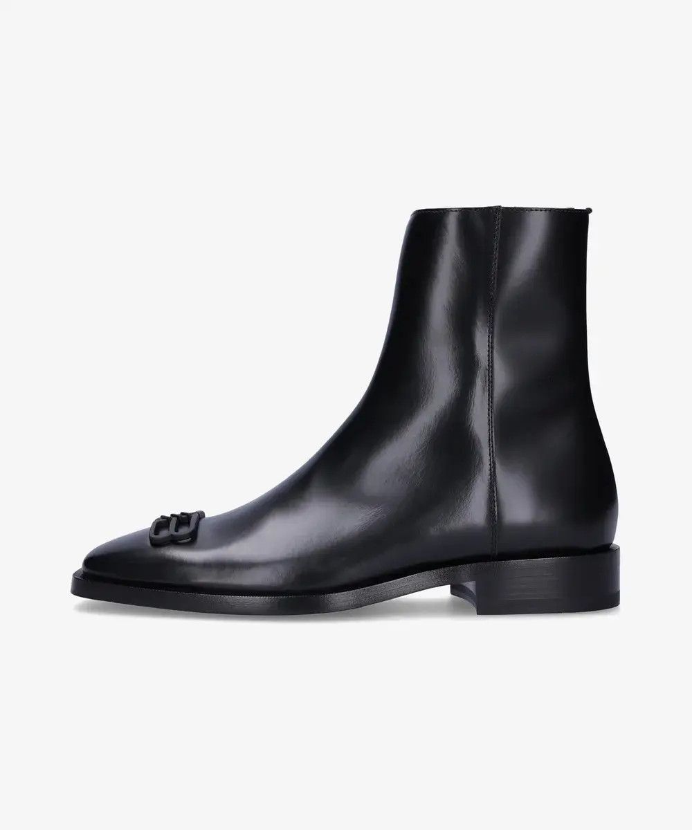o1bcso1str0625 BB Icon Rim Booties in Black