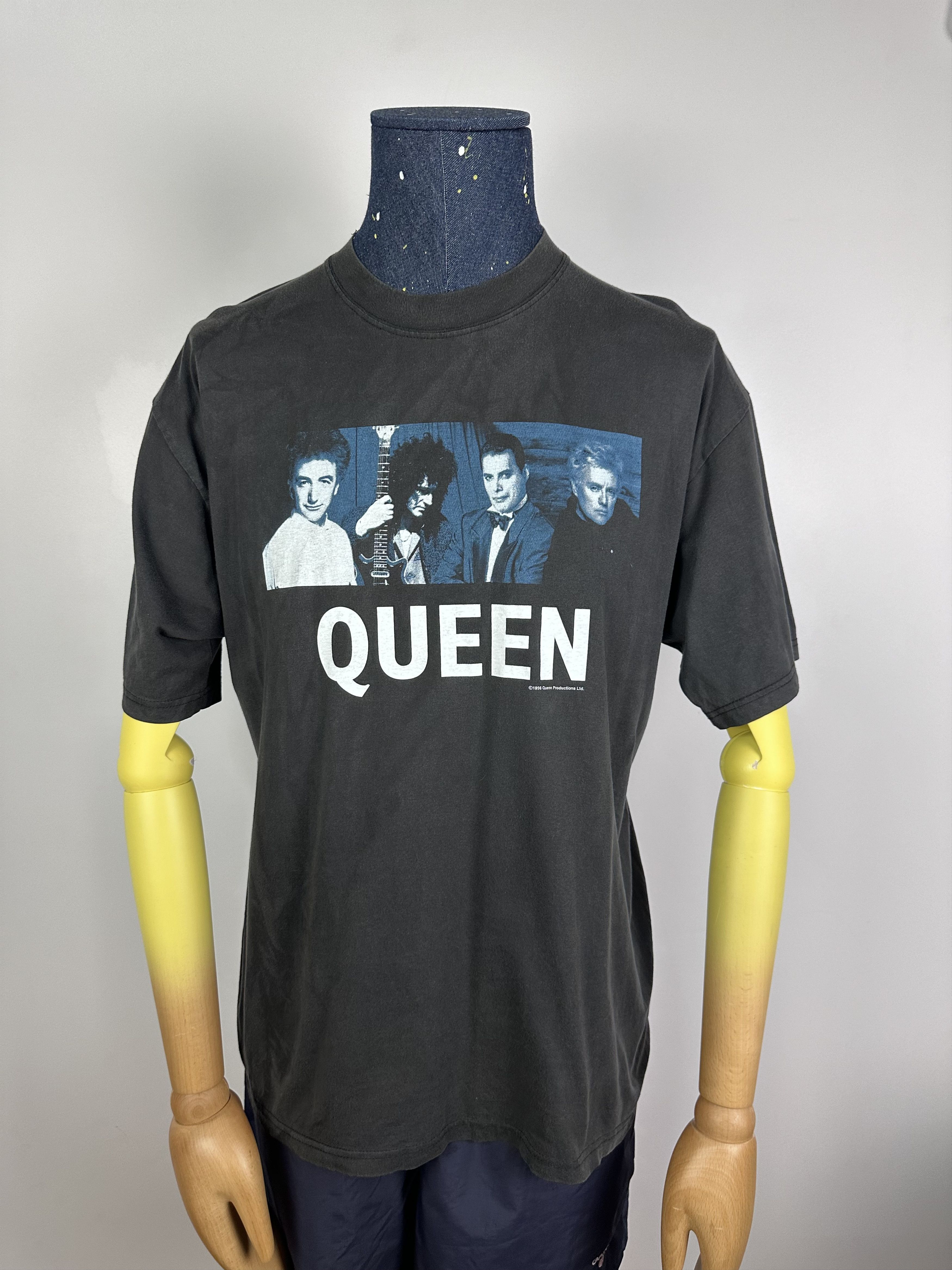 Vintage Queen 1996 Let Me Live T Shirt Grey Size L Men Vintage Size US L / EU 52-54 / 3 - 1 Thumbnail