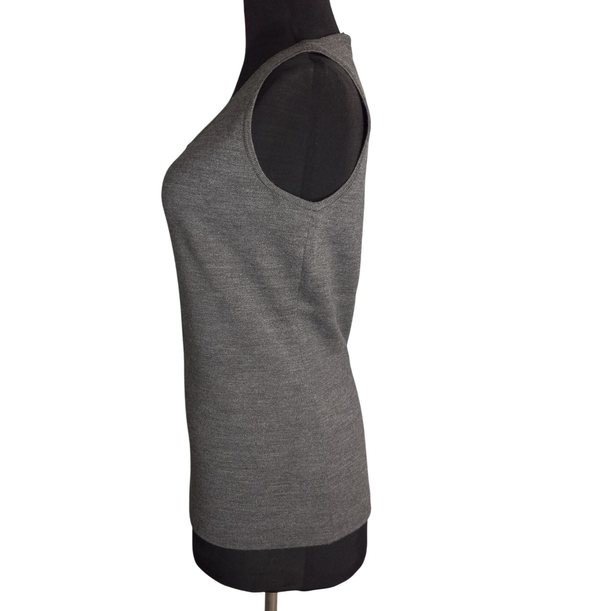 St. John St John Size S Shell Tank Top Gray Santiago Knit Scoop Neck Size S / US 4 / IT 40 - 2 Thumbnail