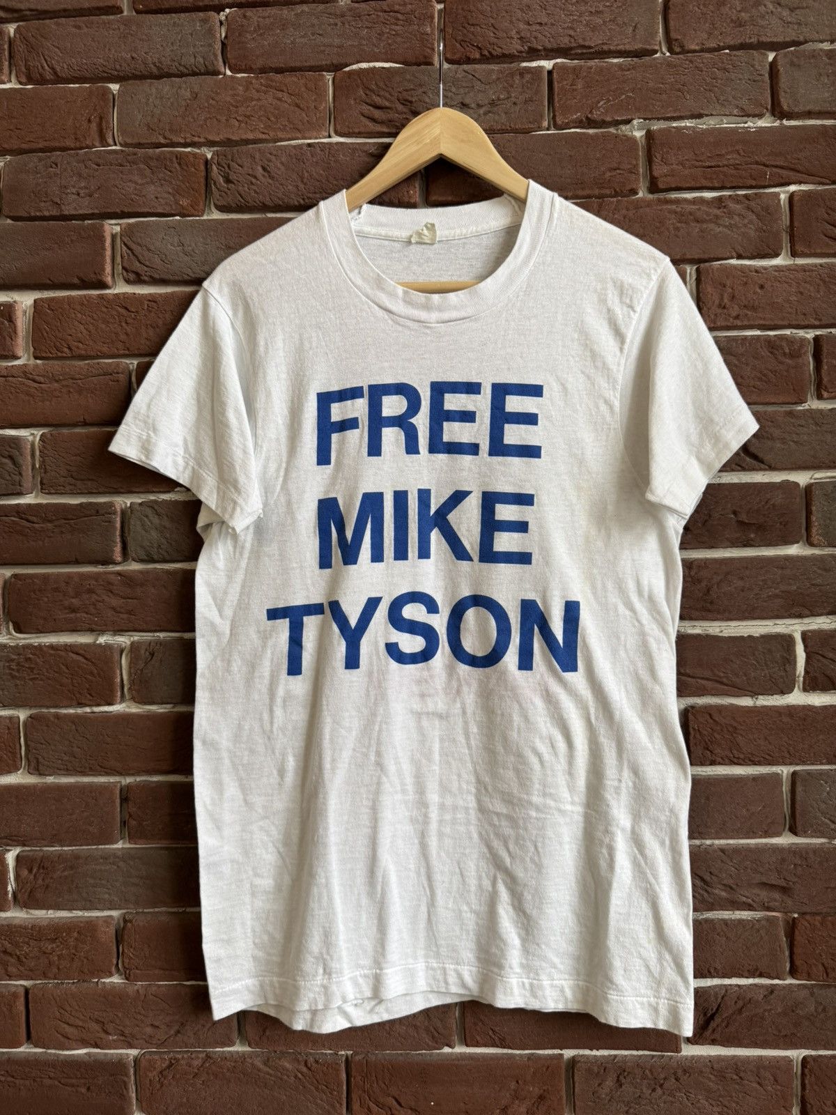 Flight Club Vintage Free Mike Tyson boxing Single Stitch T-shirt 90s M Size US M / EU 48-50 / 2 - 2 Thumbnail