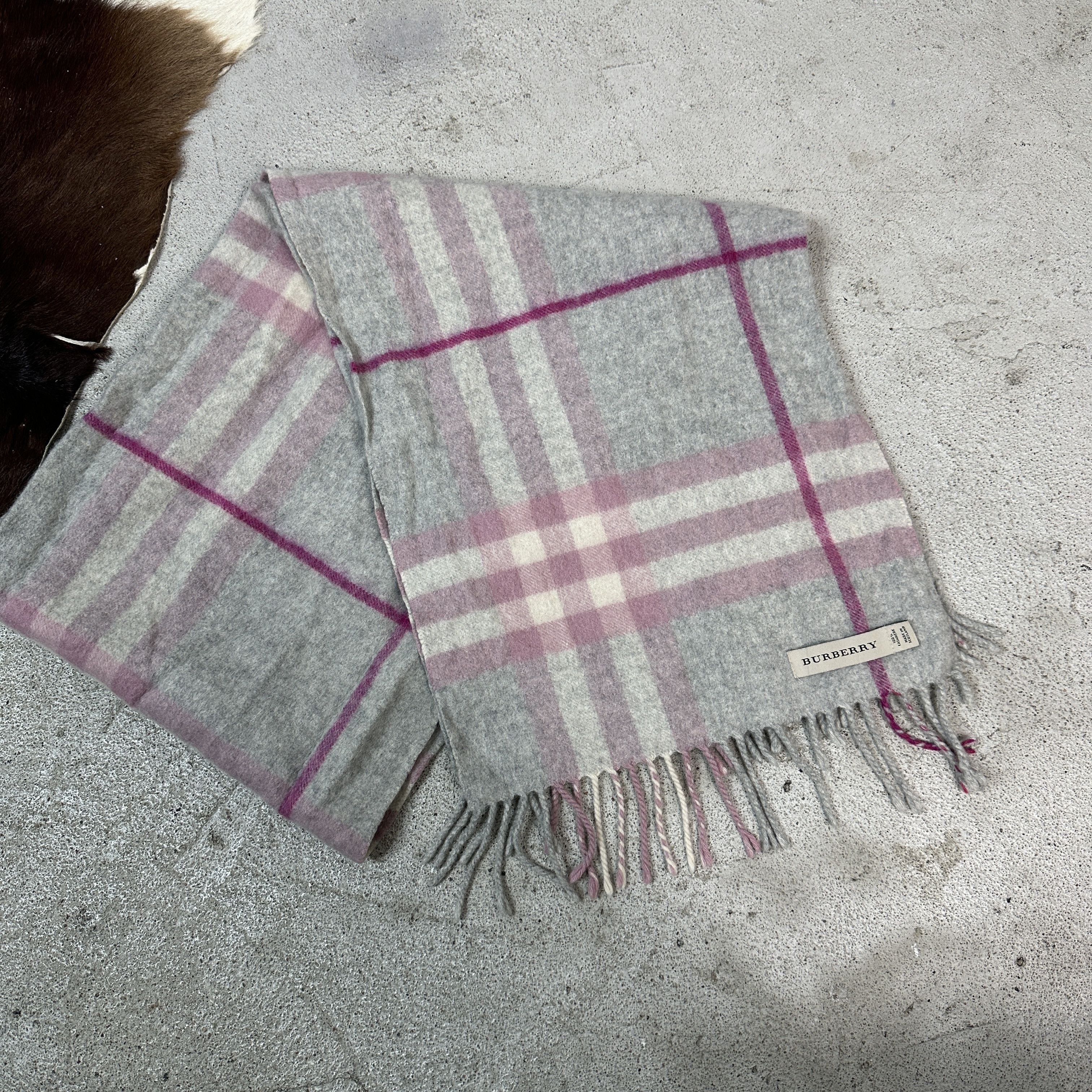 Burberry × Vintage Burberry Cashmere Scarf Size ONE SIZE - 5 Thumbnail