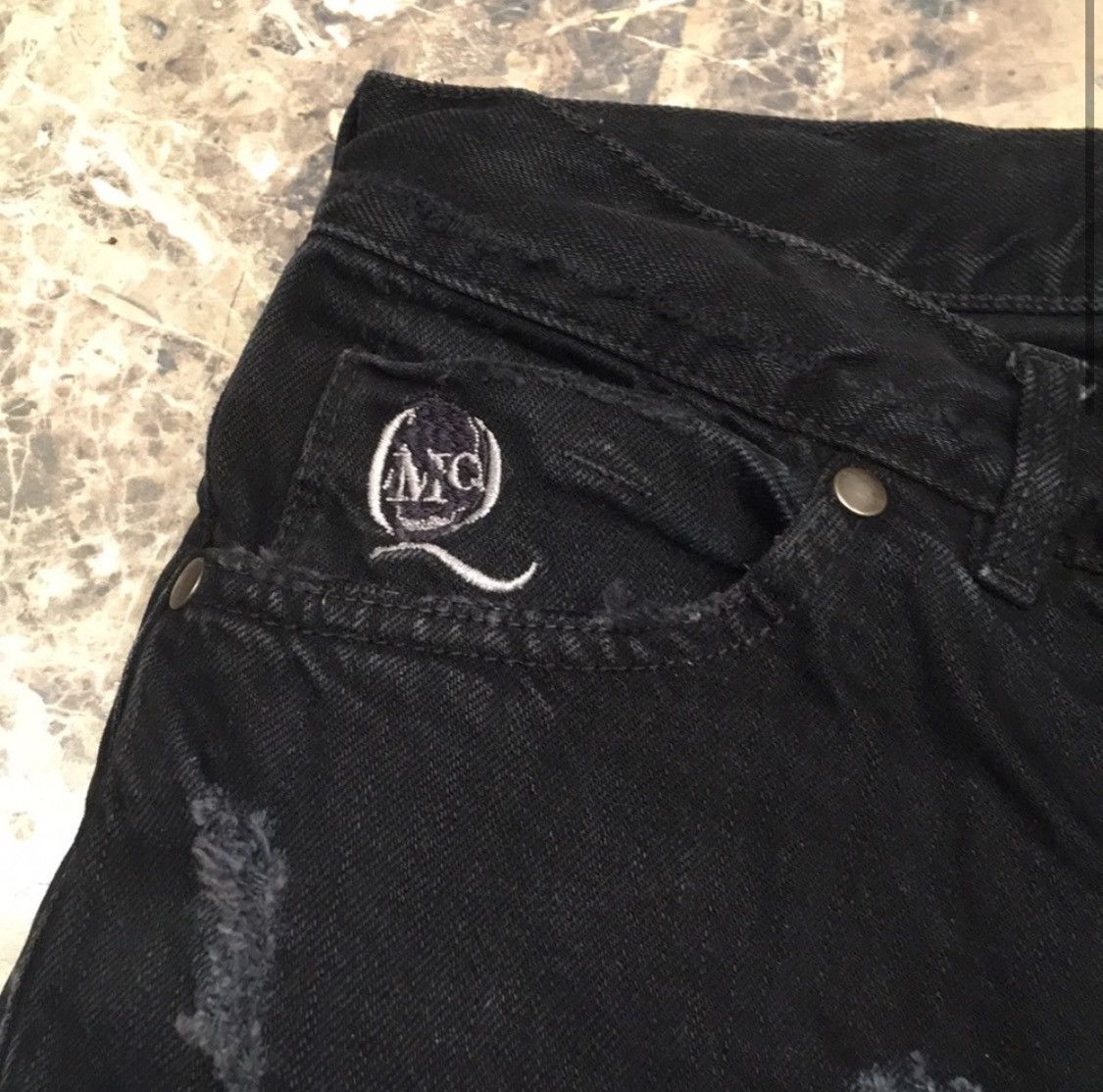 McQ Alexander McQueen McQ Alexander McQueen black slim distressed jeans Size US 28 / EU 44 - 2 Thumbnail