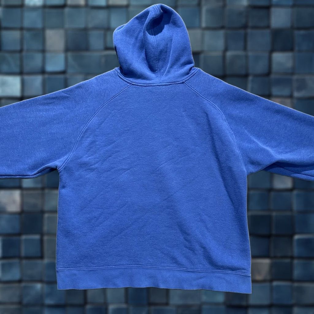 Nike VINTAGE Nike Sweatshirt Mens Large Blue Center Swoosh Hoodie Gray Tag Y2K READ Size US L / EU 52-54 / 3 - 1 Thumbnail