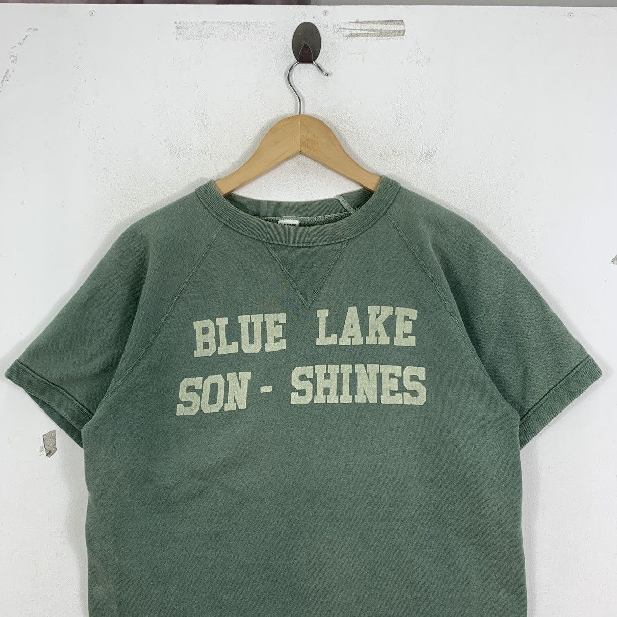 Vintage Vintage BARNS APPAREL USA Blue Lake Son-Shines Sweatshirt Size US M / EU 48-50 / 2 - 3 Thumbnail