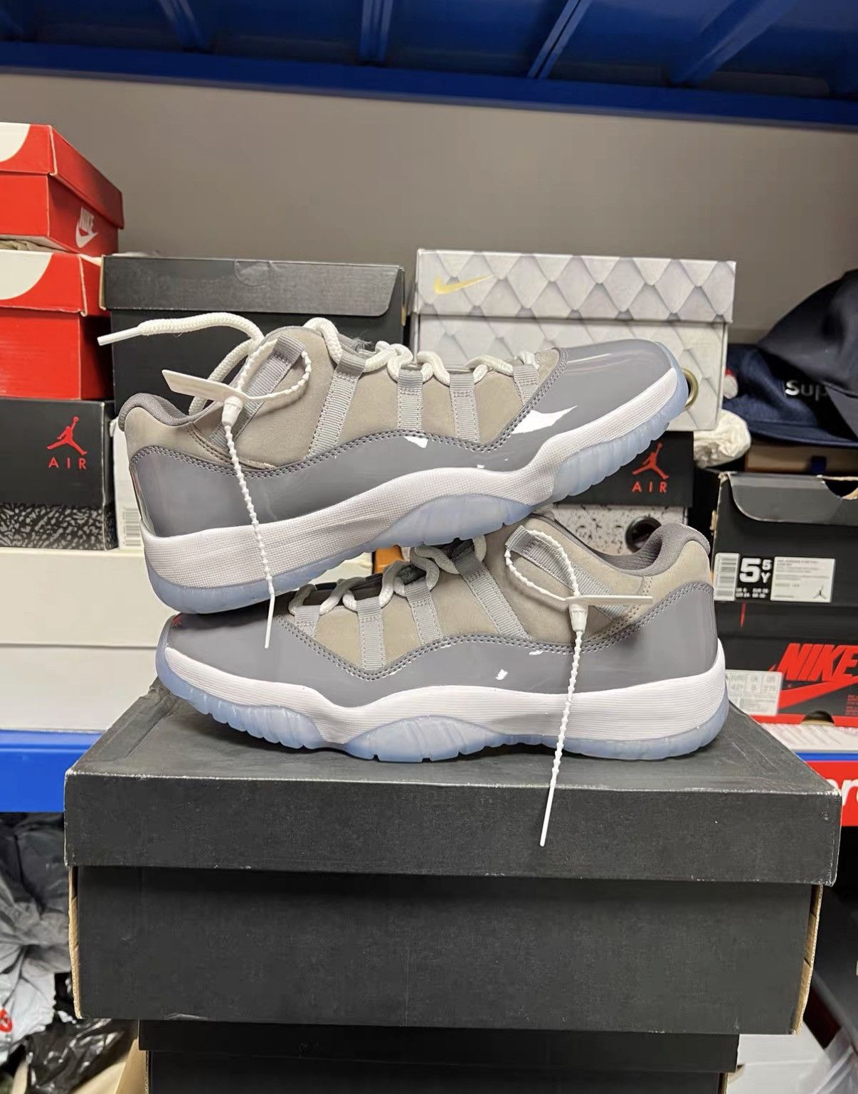 Jordan Brand Air Jordan 11 Low Cool Grey J42 Size US 10 / EU 43 - 5 Thumbnail