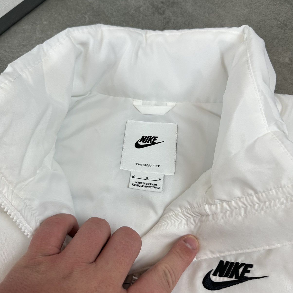 Nike Nike puffer vest swoosh M white streetwear Size US M / EU 48-50 / 2 - 4 Thumbnail