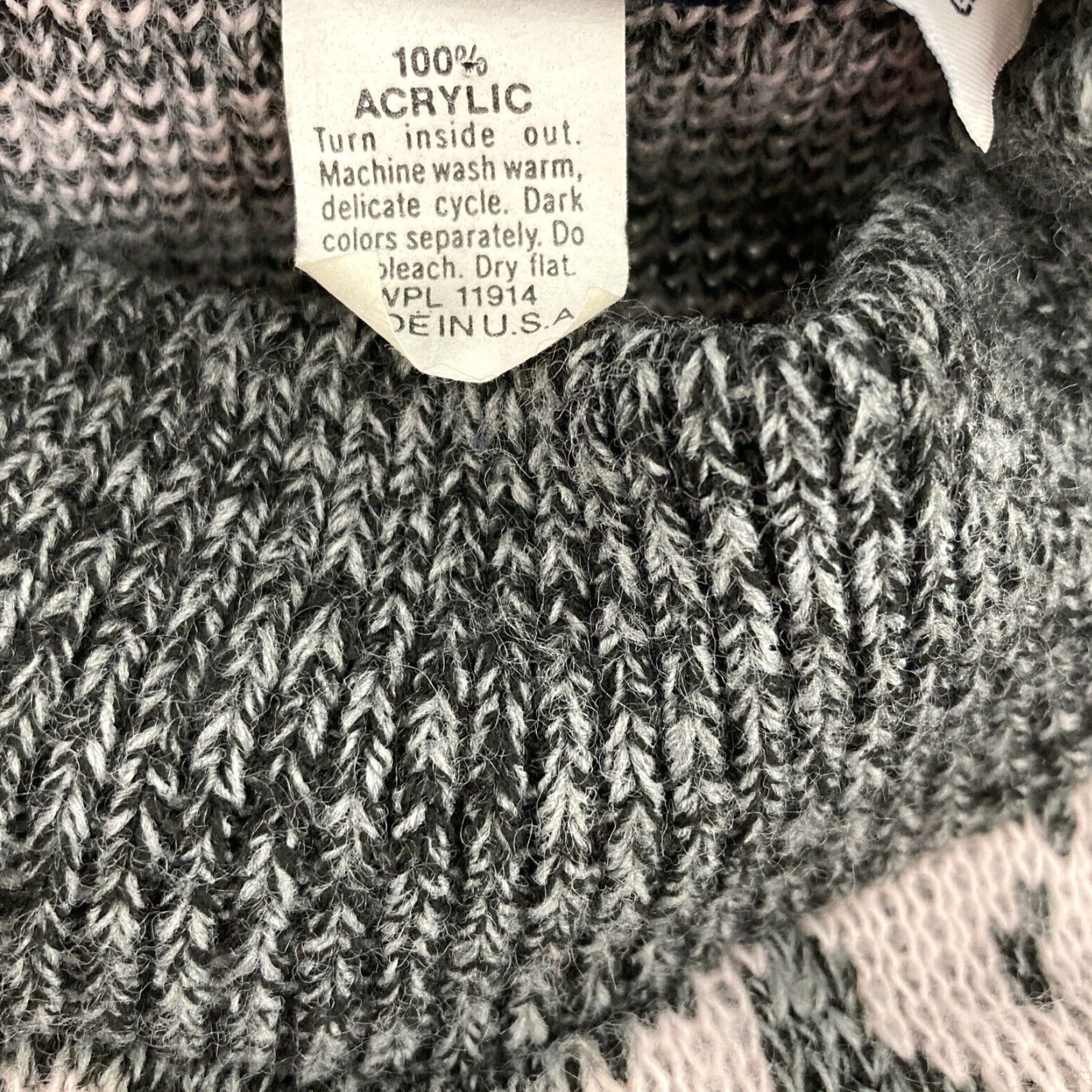 Vintage Kate Collins Sweater Womens Large Gray Pink Rose Print Pullover Vintage United States Made Knit Mock Neck Winter Fall 1980s Mens Womens Size L / US 10 / IT 46 - 6 Thumbnail