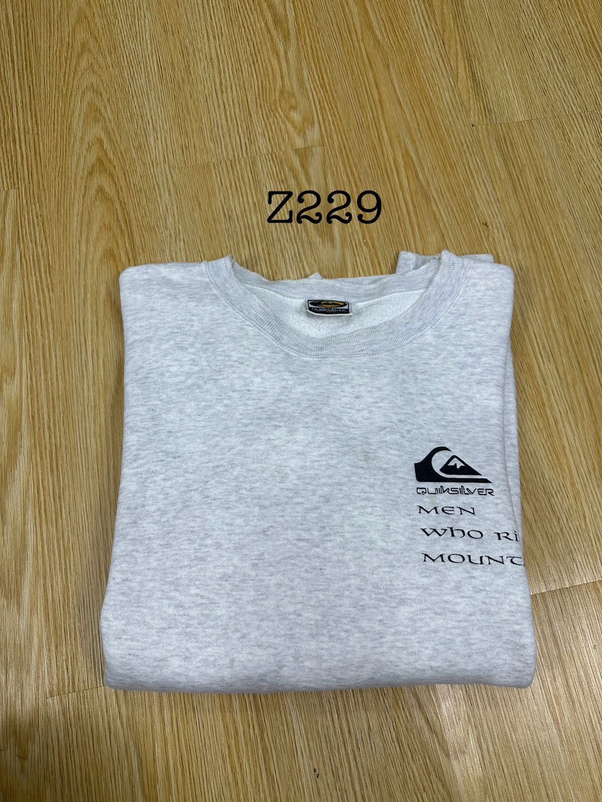 Quiksilver Vintage Quiksilver Men Who Ride Mountains Crewneck Z229 Size US XL / EU 56 / 4 - 15 Thumbnail