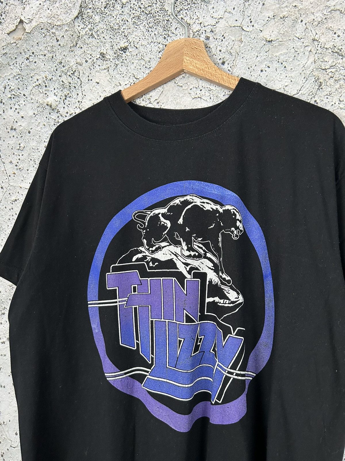 Band Tees × Vintage Vintage Thin Lizzy Rock Band Tee Graphic Panther 90s Rare Size US XL / EU 56 / 4 - 3 Thumbnail