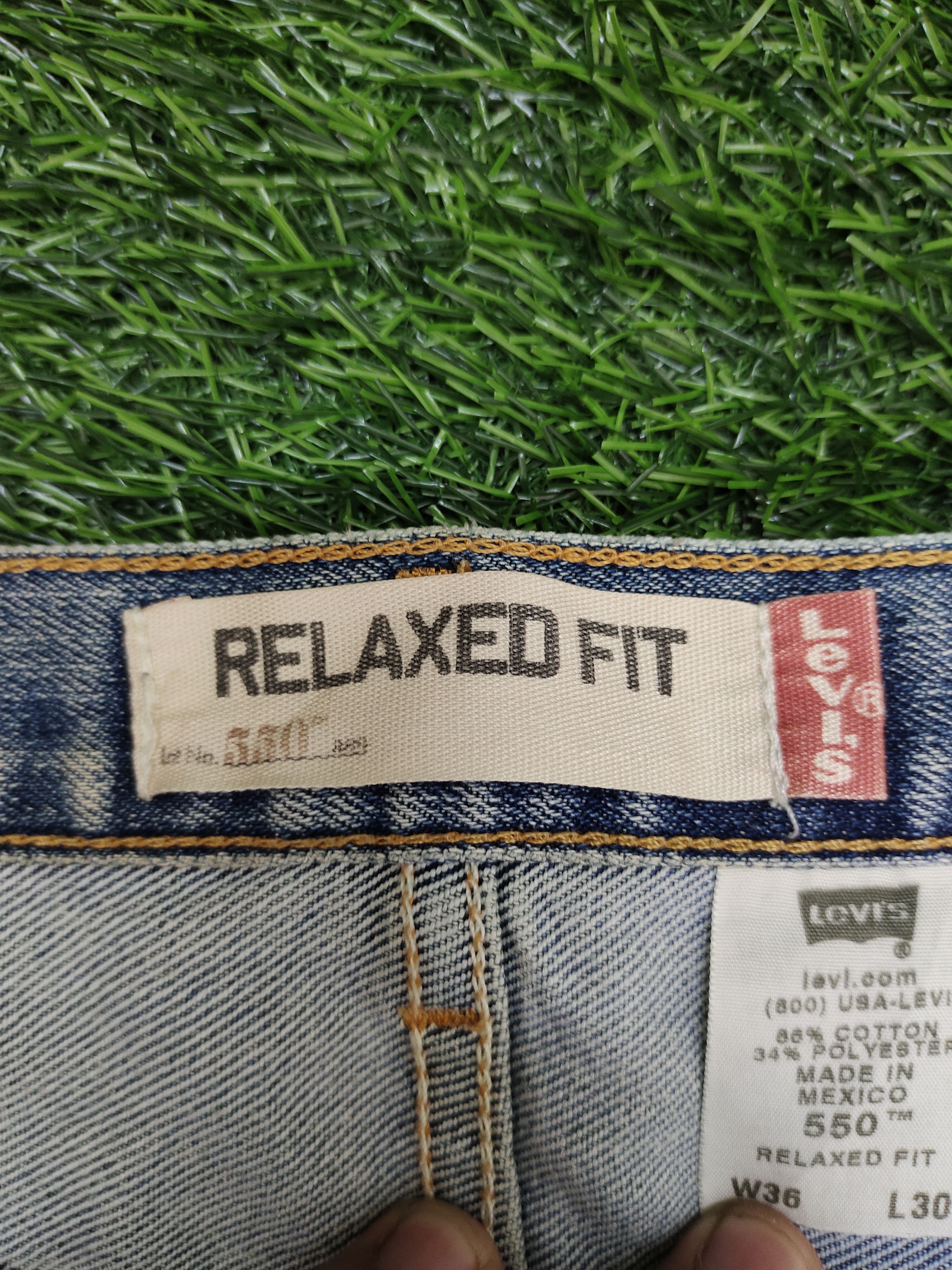 Levi's Vintage Levis 550 Light Wash Rusty Distressed Denim Jeans Size US 36 / EU 52 - 18 Thumbnail