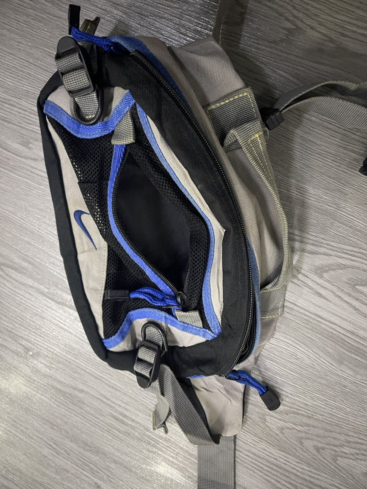 Nike Vintage Nike Fanny Bum Bag Size ONE SIZE - 13 Thumbnail