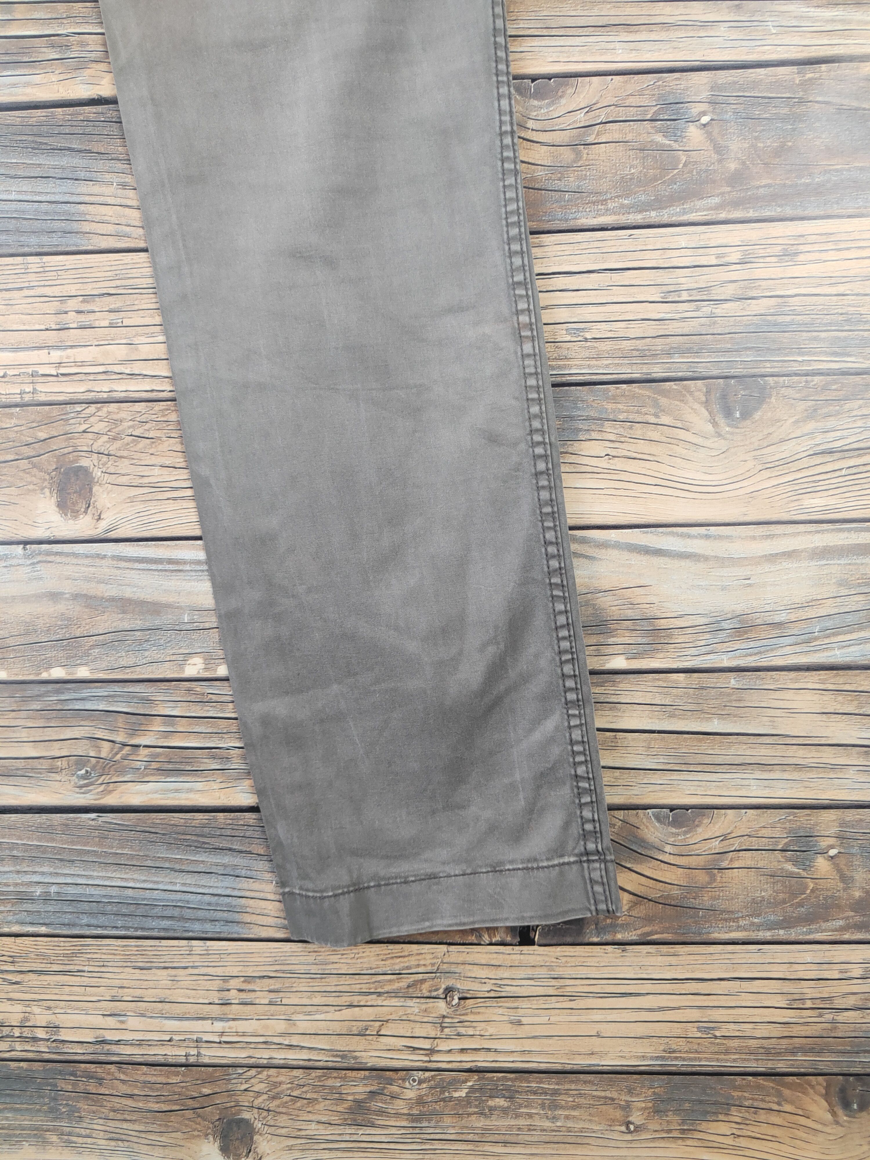 Uniqlo DL Uniqlo Olive Faded Multipocket Cargo Pants #1866 Size US 33 - 11 Thumbnail