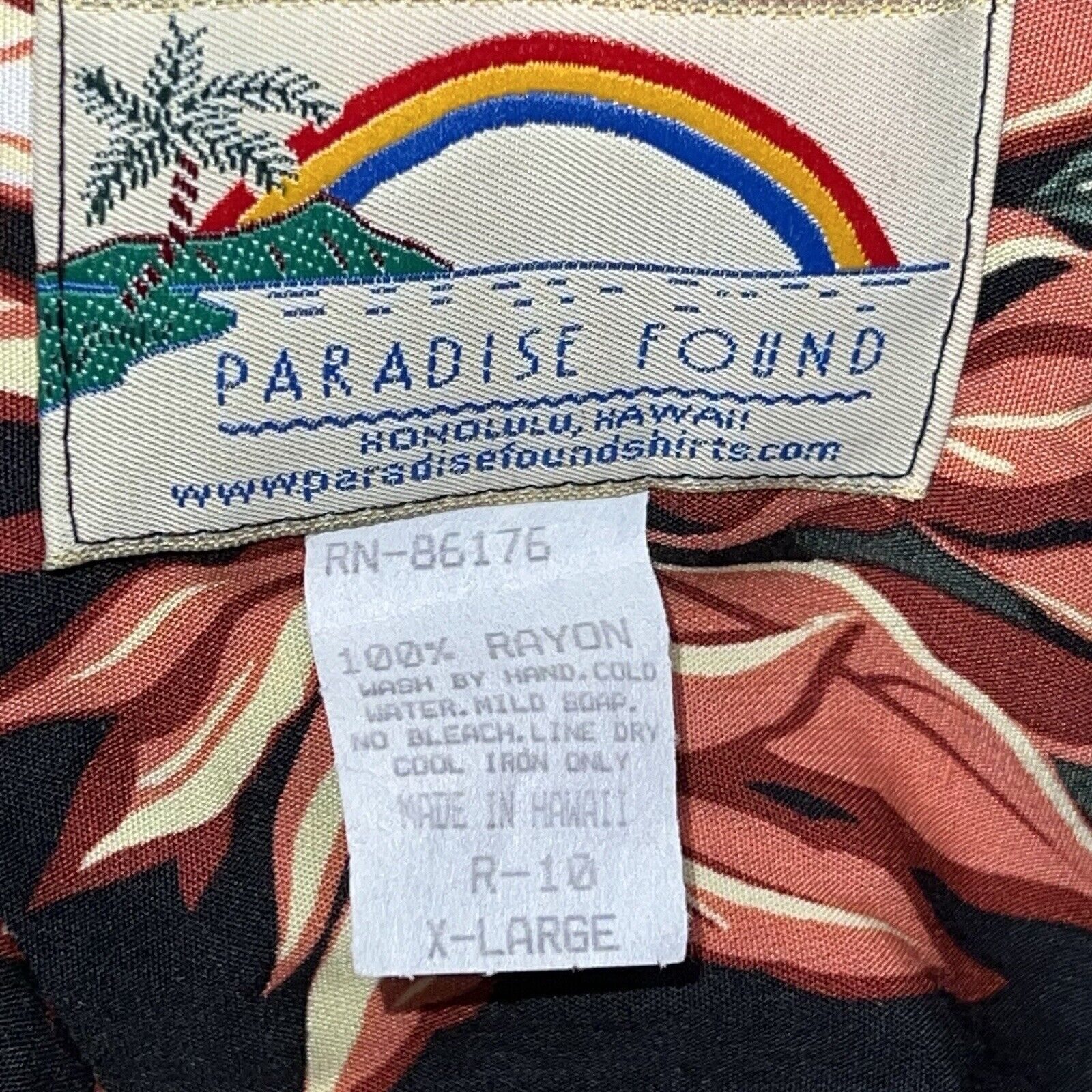 Paradise Found Paradise Found XL Hawaiian Shirt Magnum PI Black Floral Size US XL / EU 56 / 4 - 4 Thumbnail