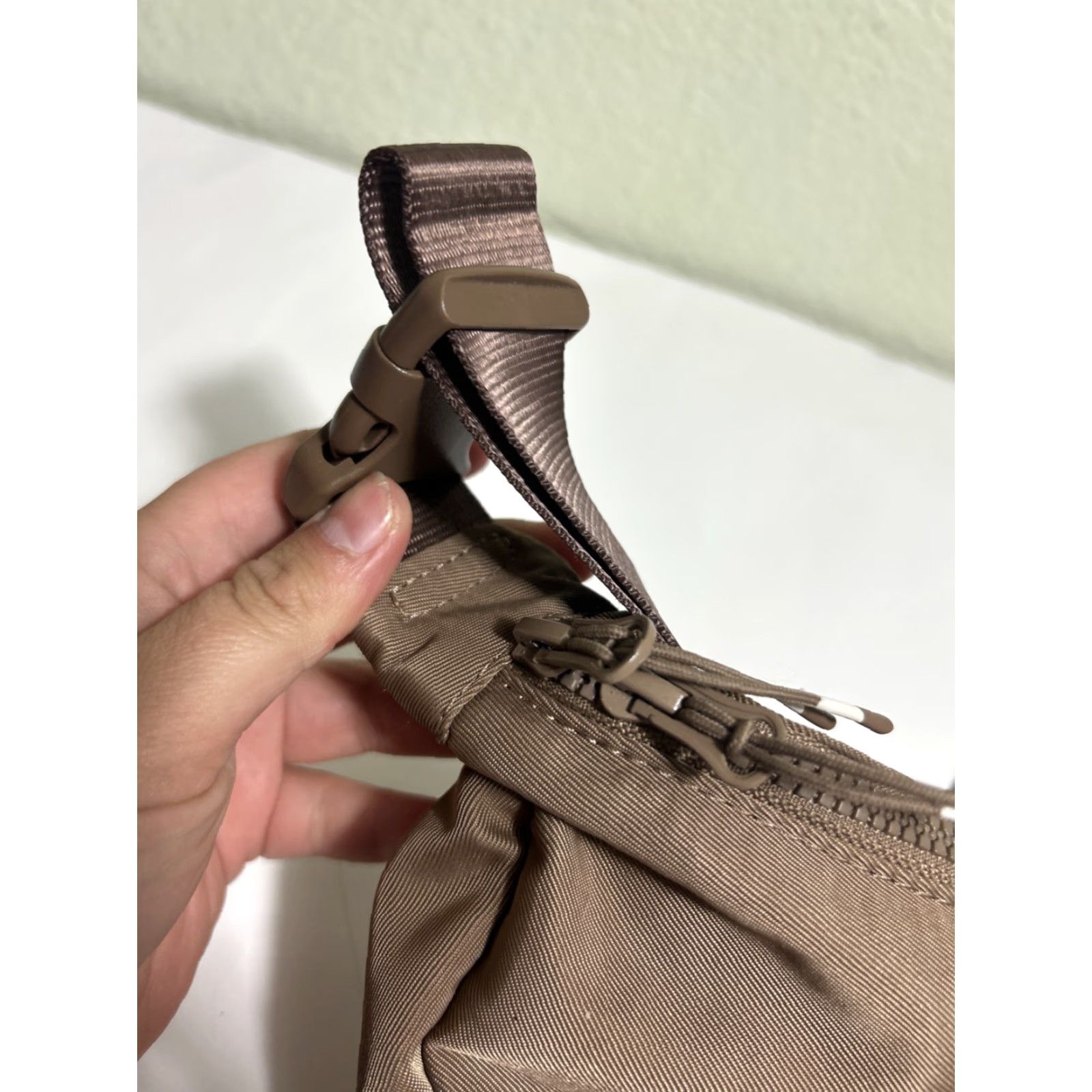 Fabletics Fabletics The Sling Crossbody Zip Bag Taupe Adjustable Strap Eco Minimalist Size ONE SIZE - 6 Thumbnail