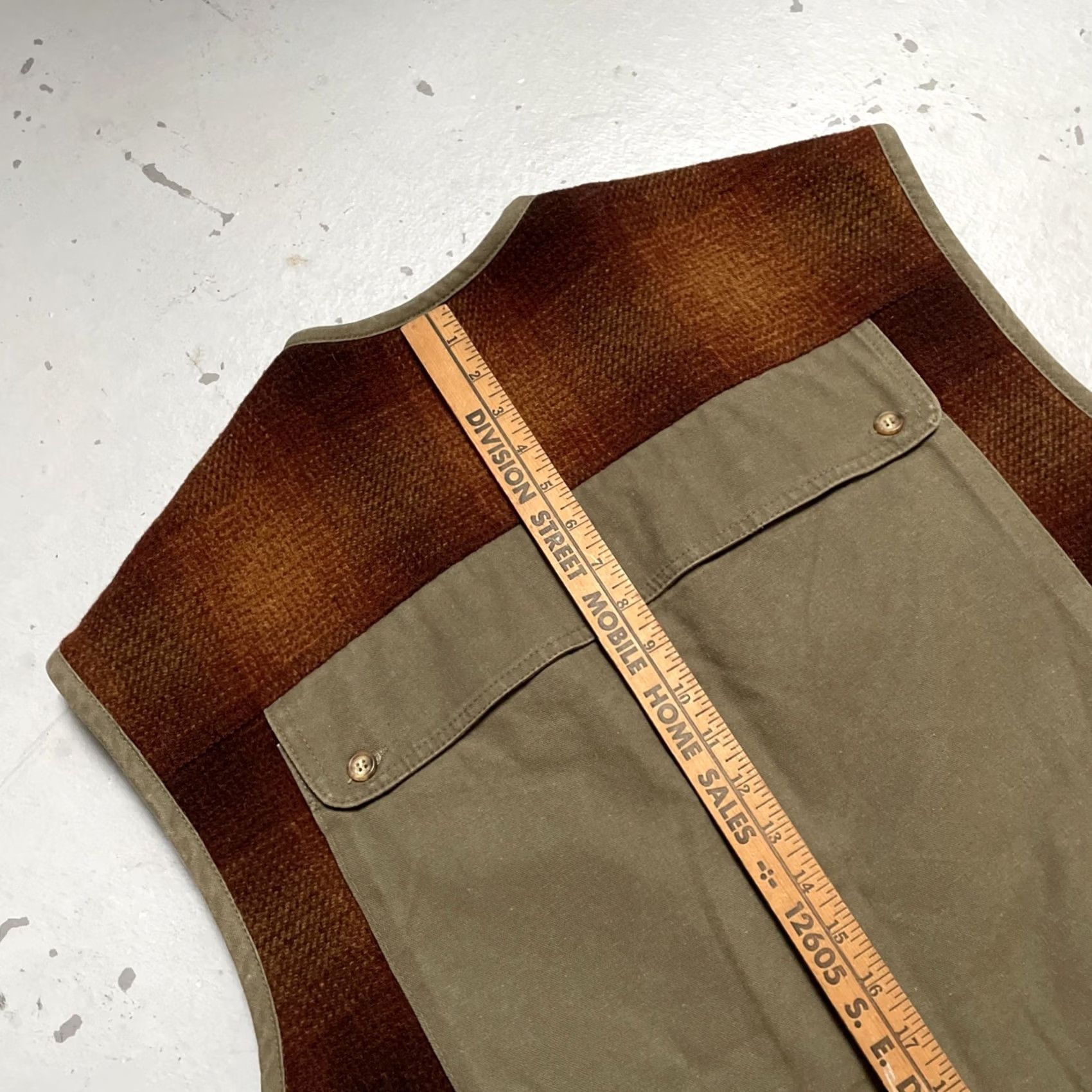 Vintage VINTAGE Willis & Geiger Full Zip Wool Hunting Fishing Tactical Field Camp Vest L Size US L / EU 52-54 / 3 - 7 Thumbnail