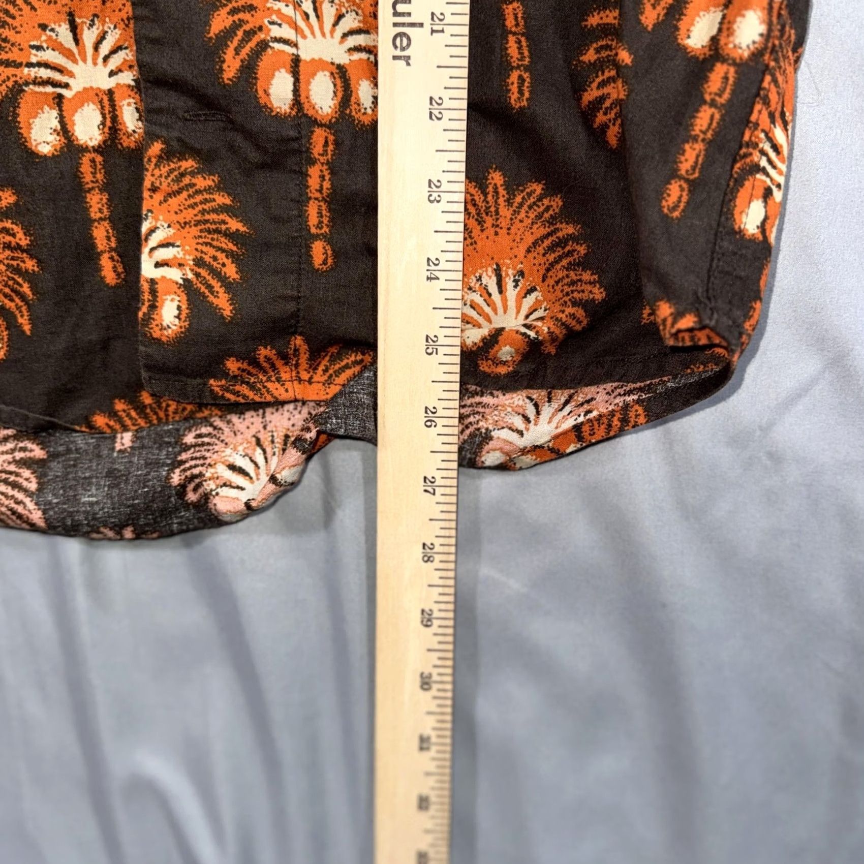 Taylor Stitch Taylor Stitch Hawthorne in Mirage Palm Organic Cotton Linen Short Sleeve Shirt Mens 36 Brown Graphic Print Tropical 70/30 Lightweight Button-Up Size US 36 / EU 52 - 7 Thumbnail