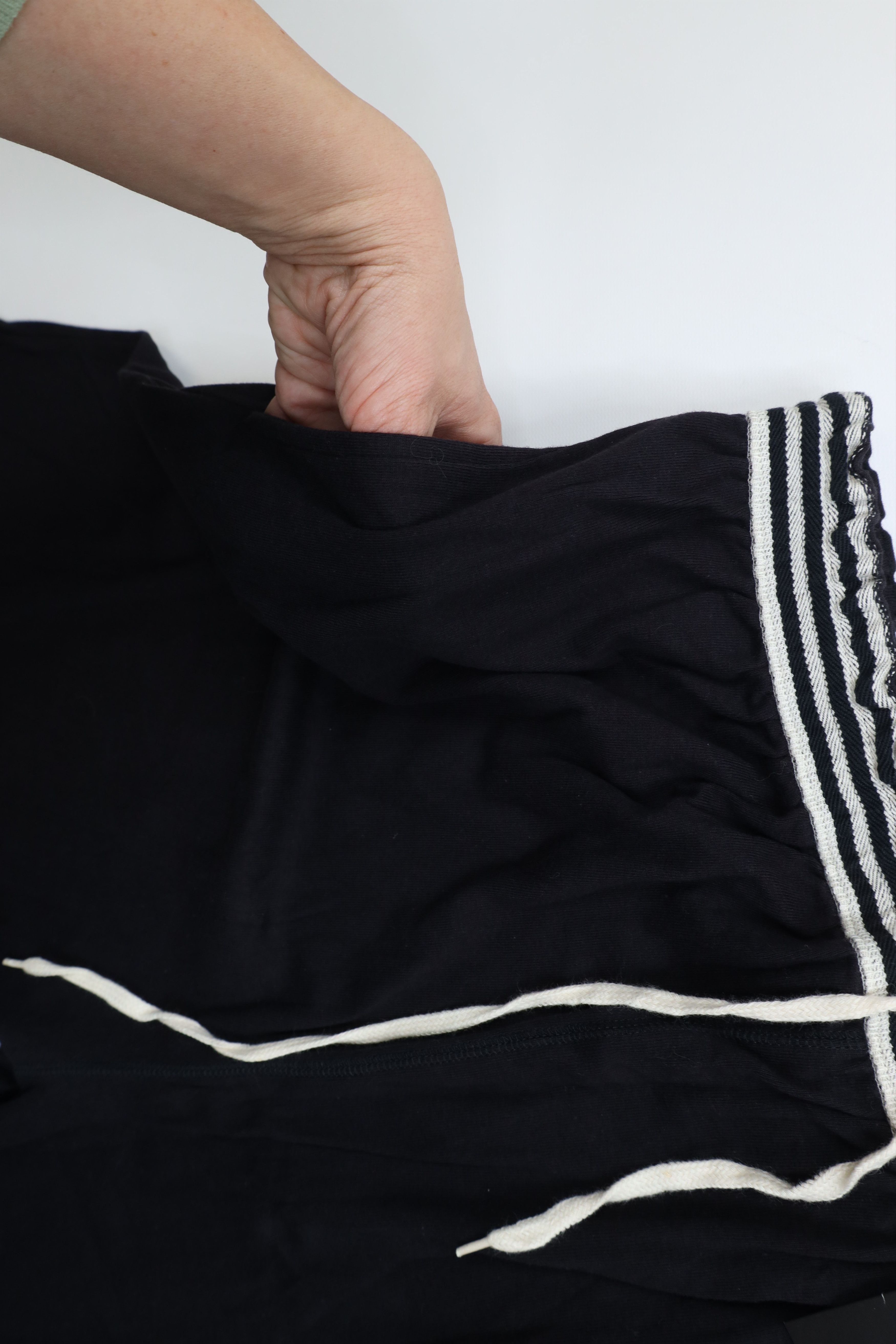 Adidas Deadstock Vintage 90s Adidas Striped Above Knee Shorts Black Size US 36 / EU 52 - 6 Thumbnail