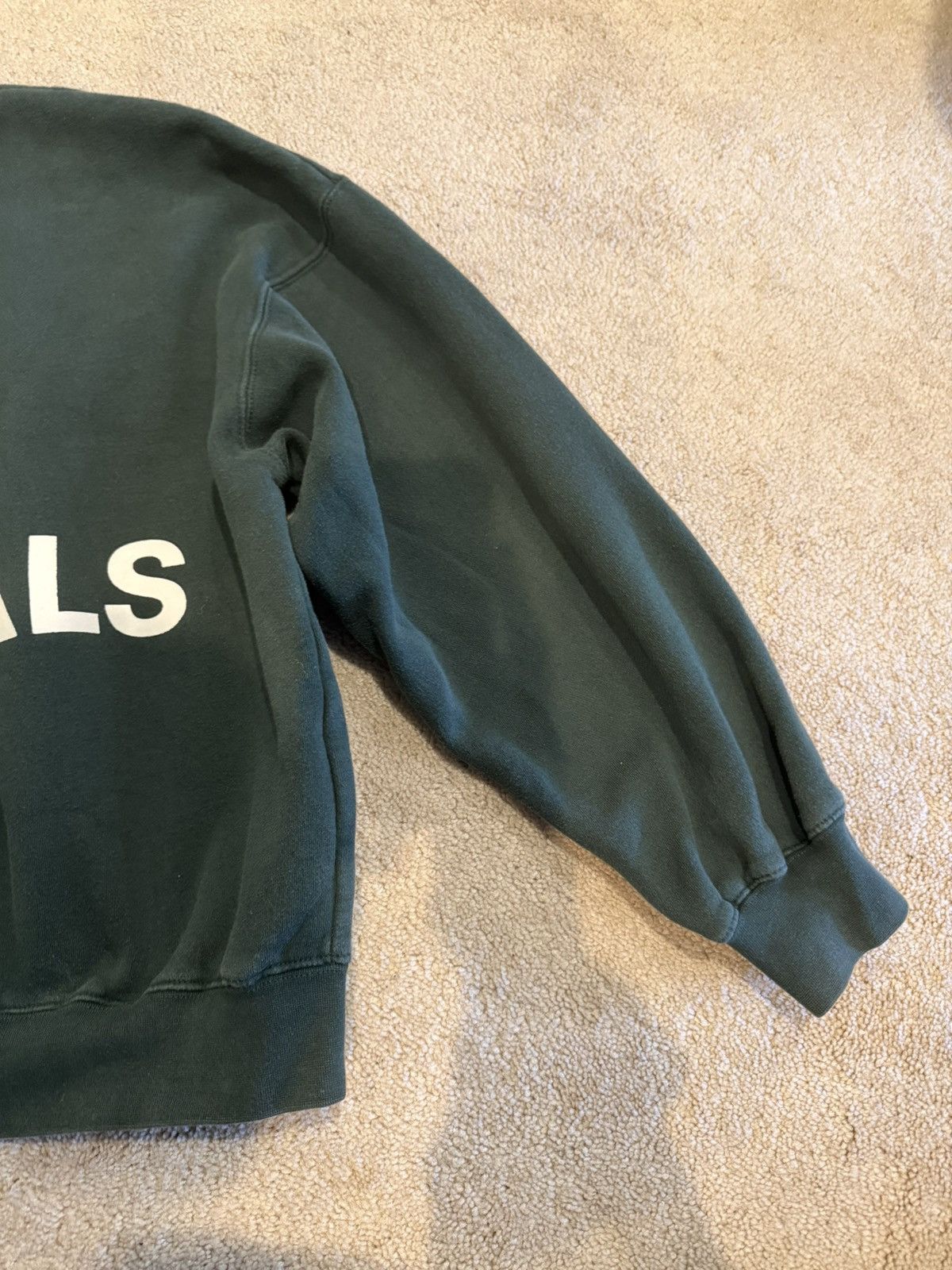 Other 🔥 fear of god essentials green crewneck rare find size M Size US M / EU 48-50 / 2 - 3 Thumbnail