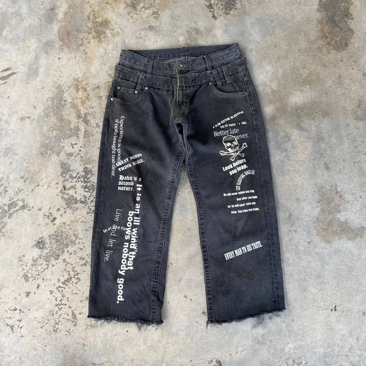 Japanese Brand VINTAGE DOUBLEWAIST PUNK WORDING SHORT ANKLE CUT DIRTY Size US 32 / EU 48 - 1 Thumbnail