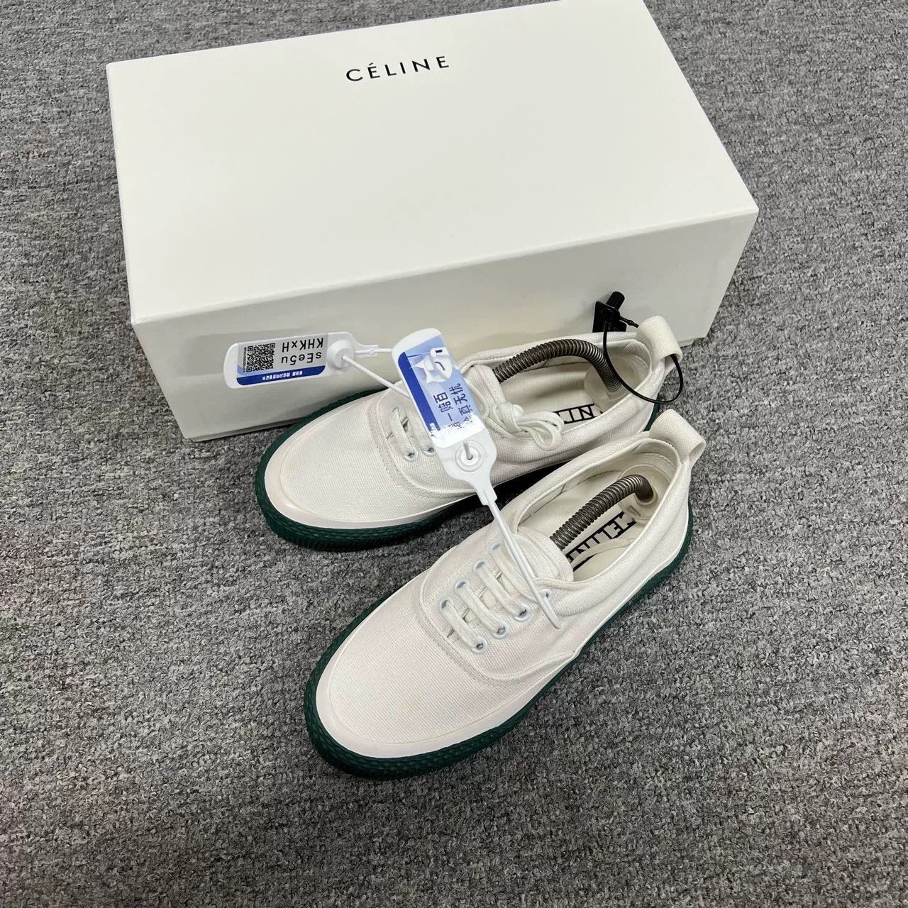 Celine Celine Classic Canvas Sneakers Size US 4 / IT 34 - 1 Thumbnail