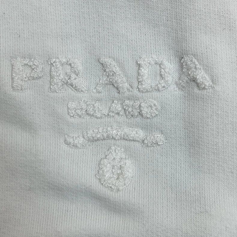 Prada Prada White classic logo cardigan baseball suit jacket 2502 Size US M / EU 48-50 / 2 - 8 Thumbnail