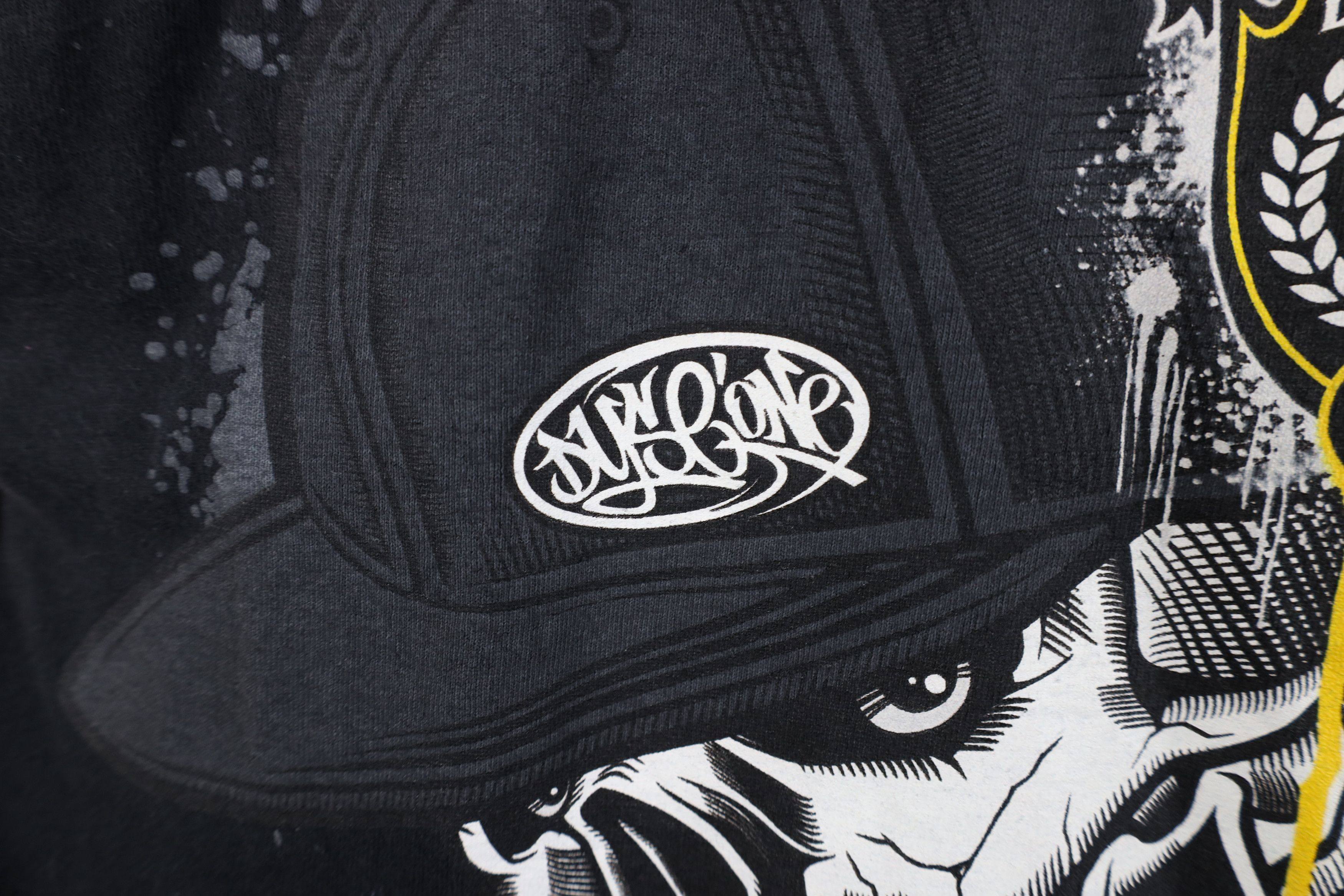 Vintage Vintage Y2K Streetwear Sick and Twisted Skull T-Shirt Black Size US L / EU 52-54 / 3 - 6 Thumbnail