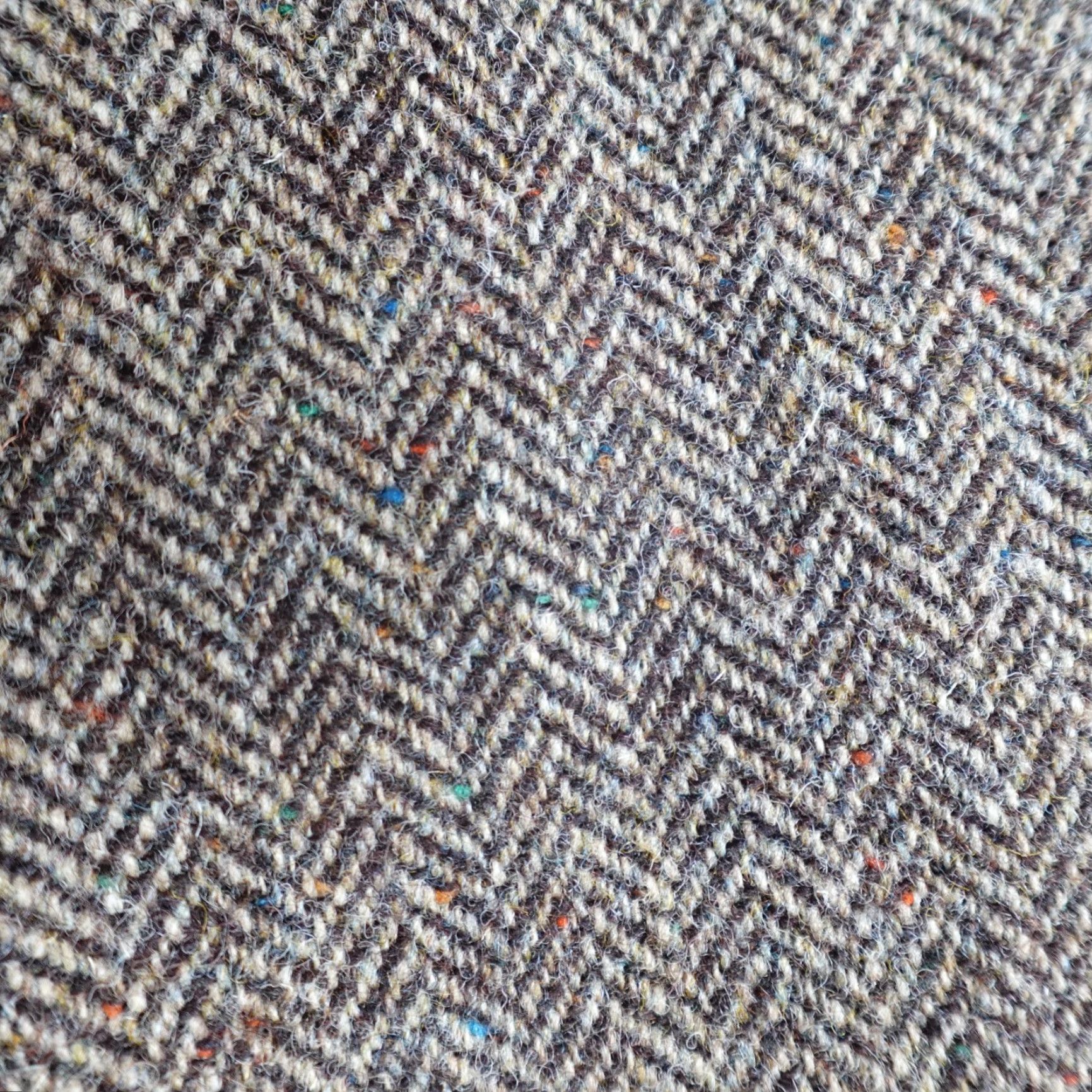 Harris Tweed VINTAGE Harris Tweed Sport Coat 42R Beige Herringbone Tweed Speckled Mens Blazer Notch Lapel Two-Button Regular Wool Lining UK Vintage Sports Coat Size 42R - 3 Thumbnail