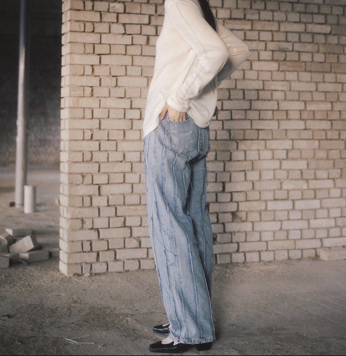 Designer × Matin Kim Matin Kim Cutting Loose Denim Pants Light Blue Size 30" / US 8 / IT 44 - 18 Thumbnail