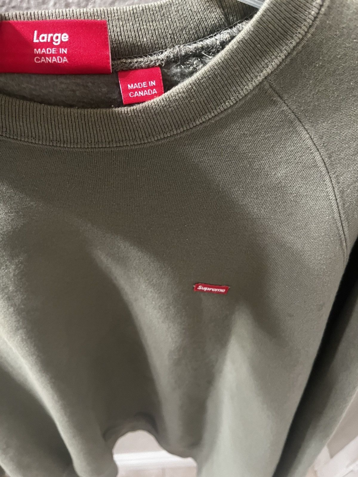 Supreme Olive green supreme crewneck fw22 Size US L / EU 52-54 / 3 - 4 Thumbnail