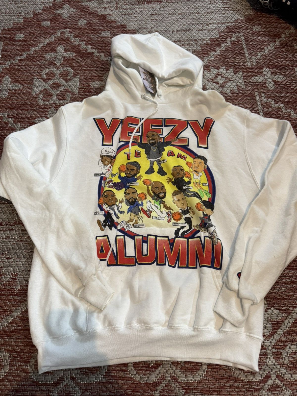 Market Chinatown Market Yeezy Alumni Hoodie Sz Meduim Rare Kayne Size US M / EU 48-50 / 2 - 1 Thumbnail