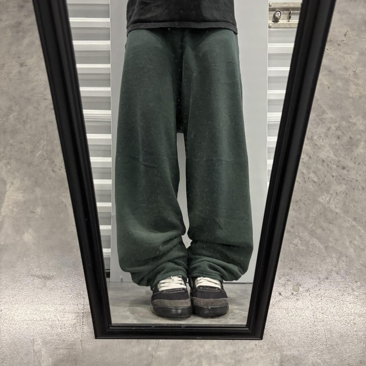 Japanese Brand × Vintage Crazy Vintage 90s Baggy Forest Green Essential Sweatpants! Size US 36 / EU 52 - 1 Thumbnail
