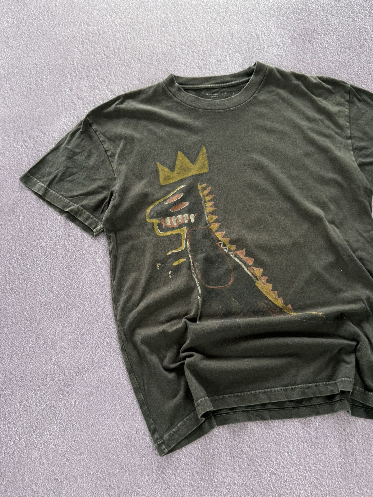 Vintage Vintage Jean Michel Basquiat Faded Art T-Shirt Size US L / EU 52-54 / 3 - 4 Thumbnail